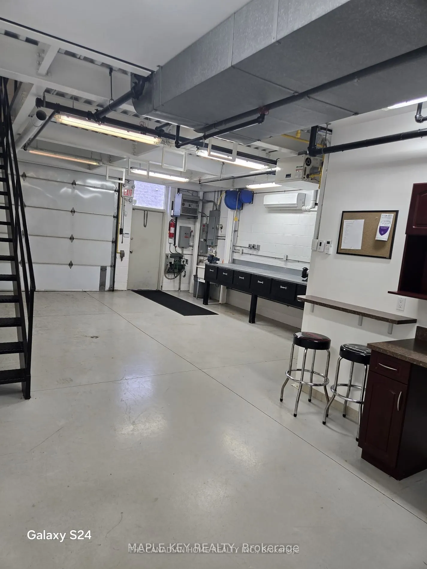 21 Signal Hill Avenue, #2