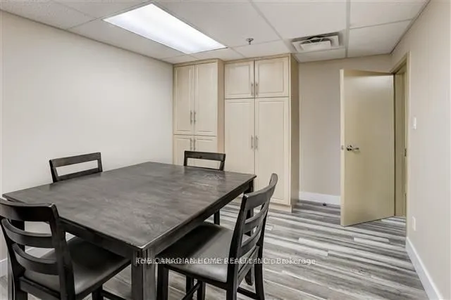 21 Signal Hill Avenue, #2