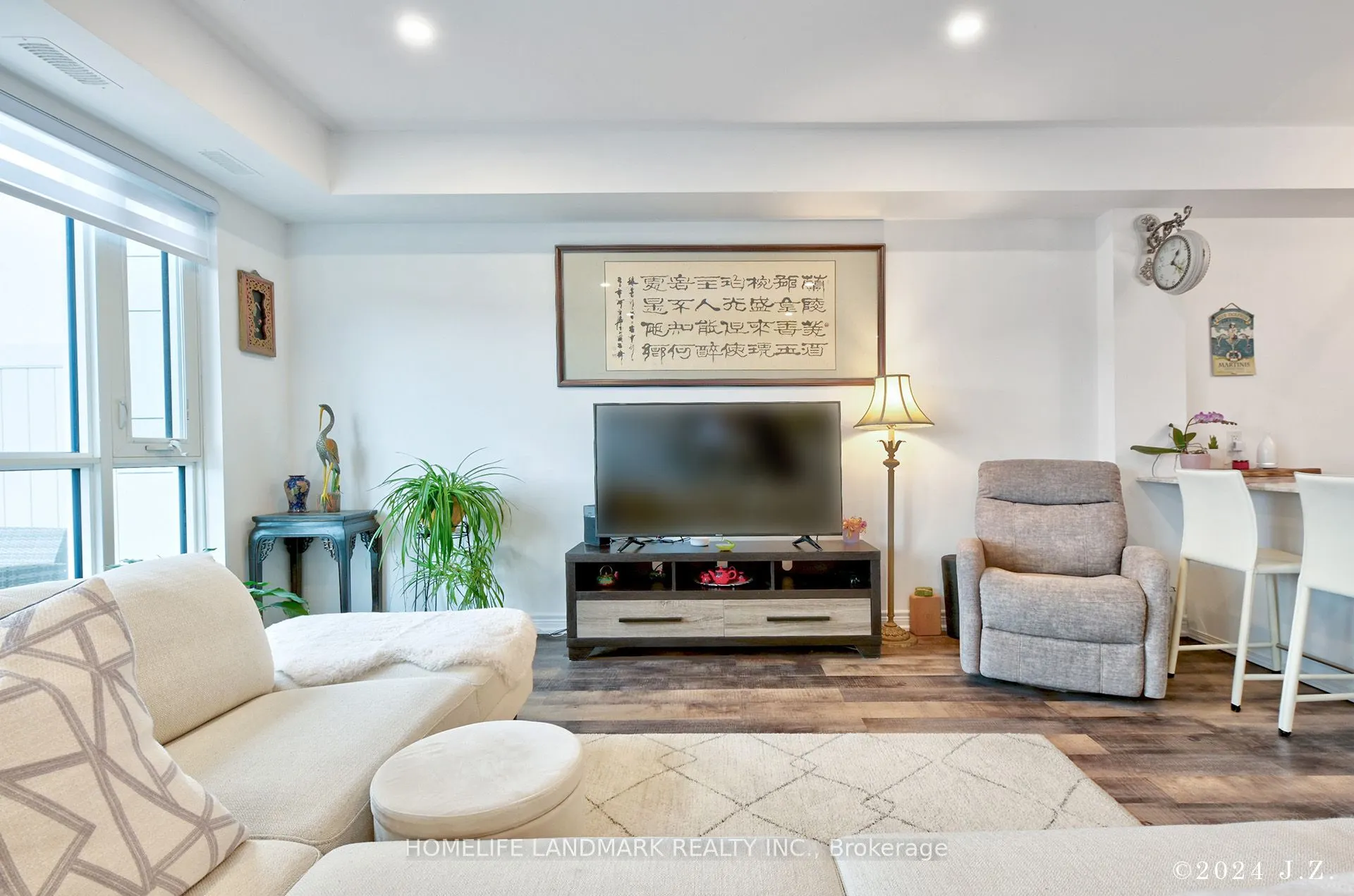 2370 Khalsa Gate, #308