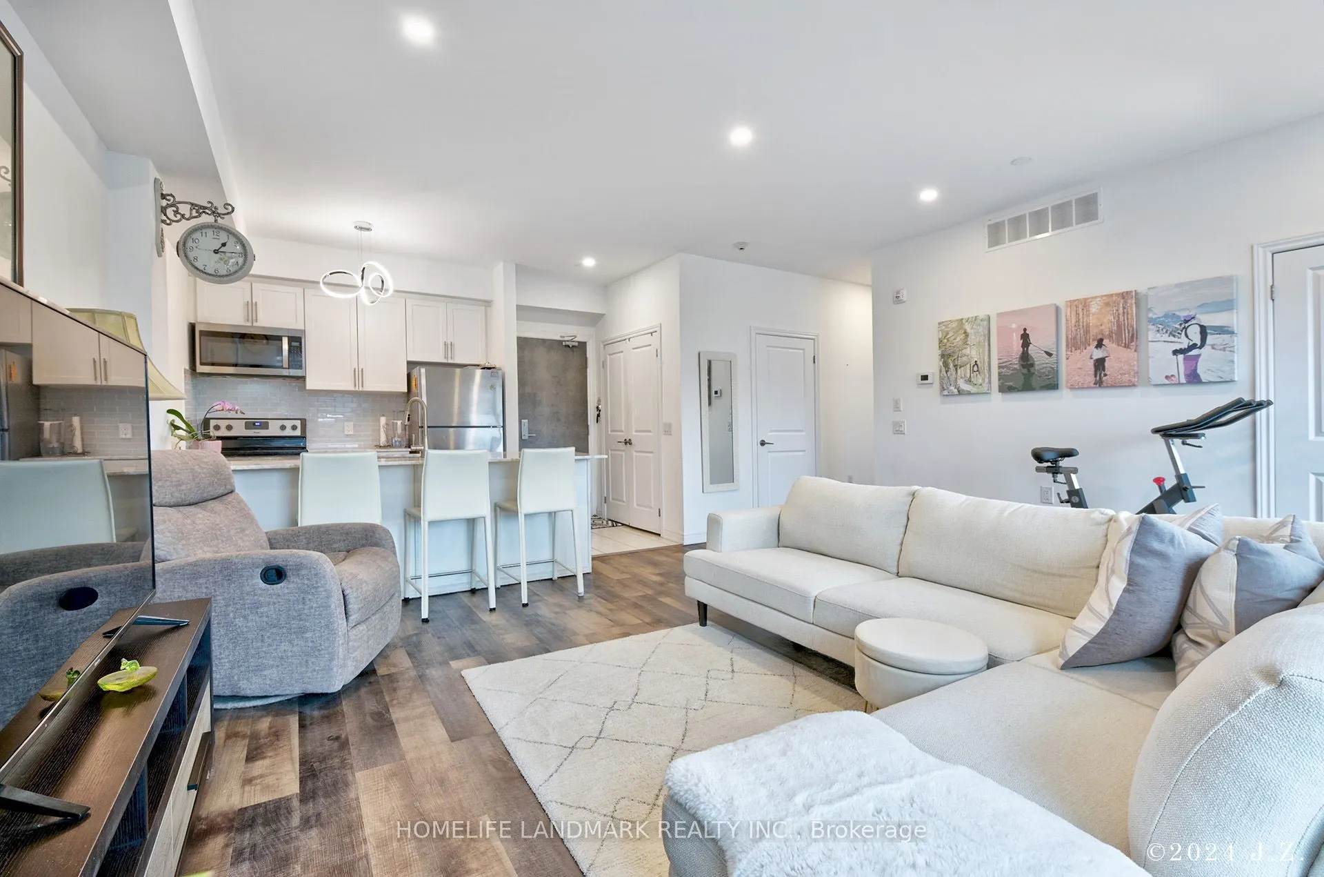 2370 Khalsa Gate, #308