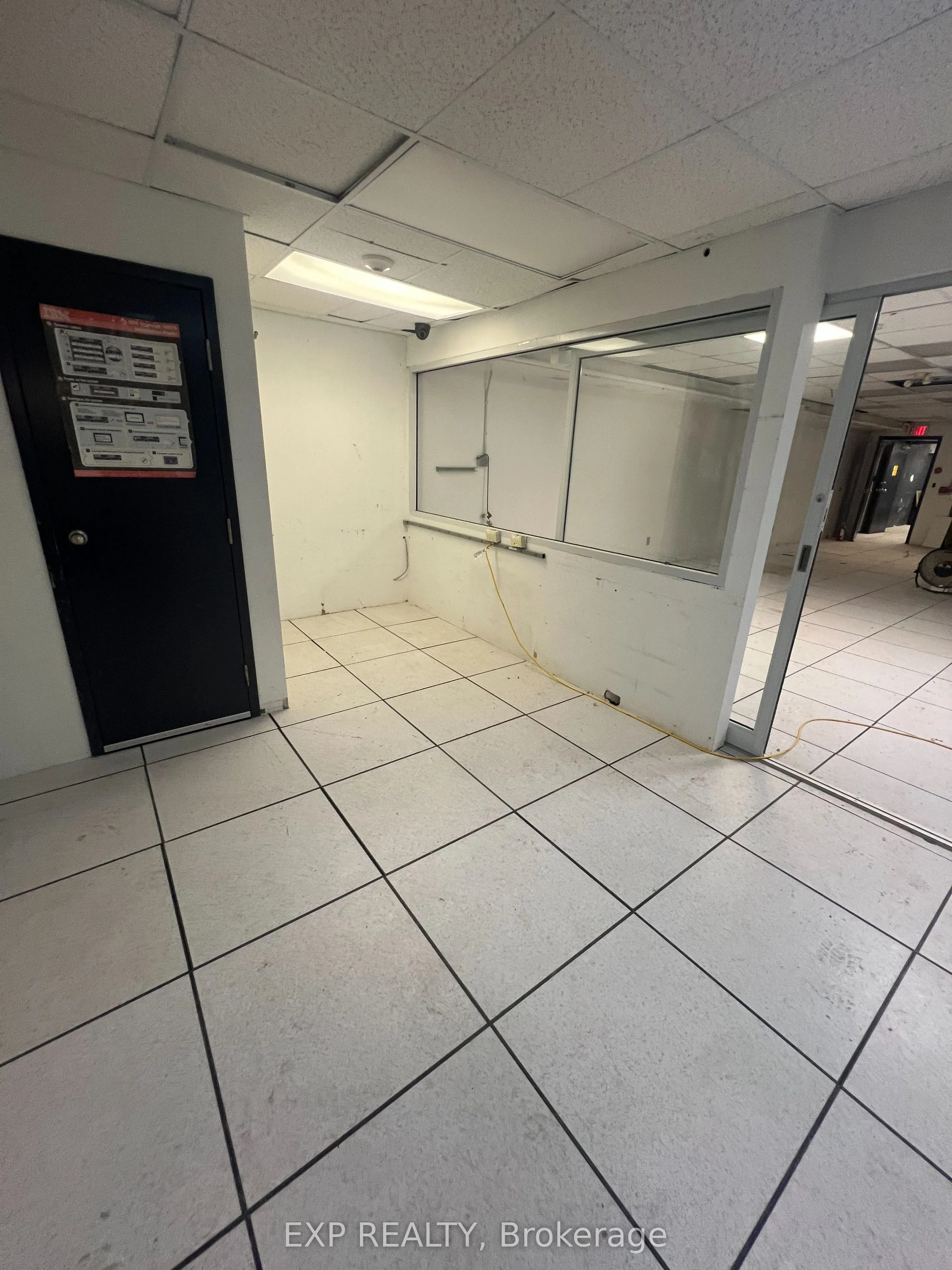 951 Wilson Avenue, #8