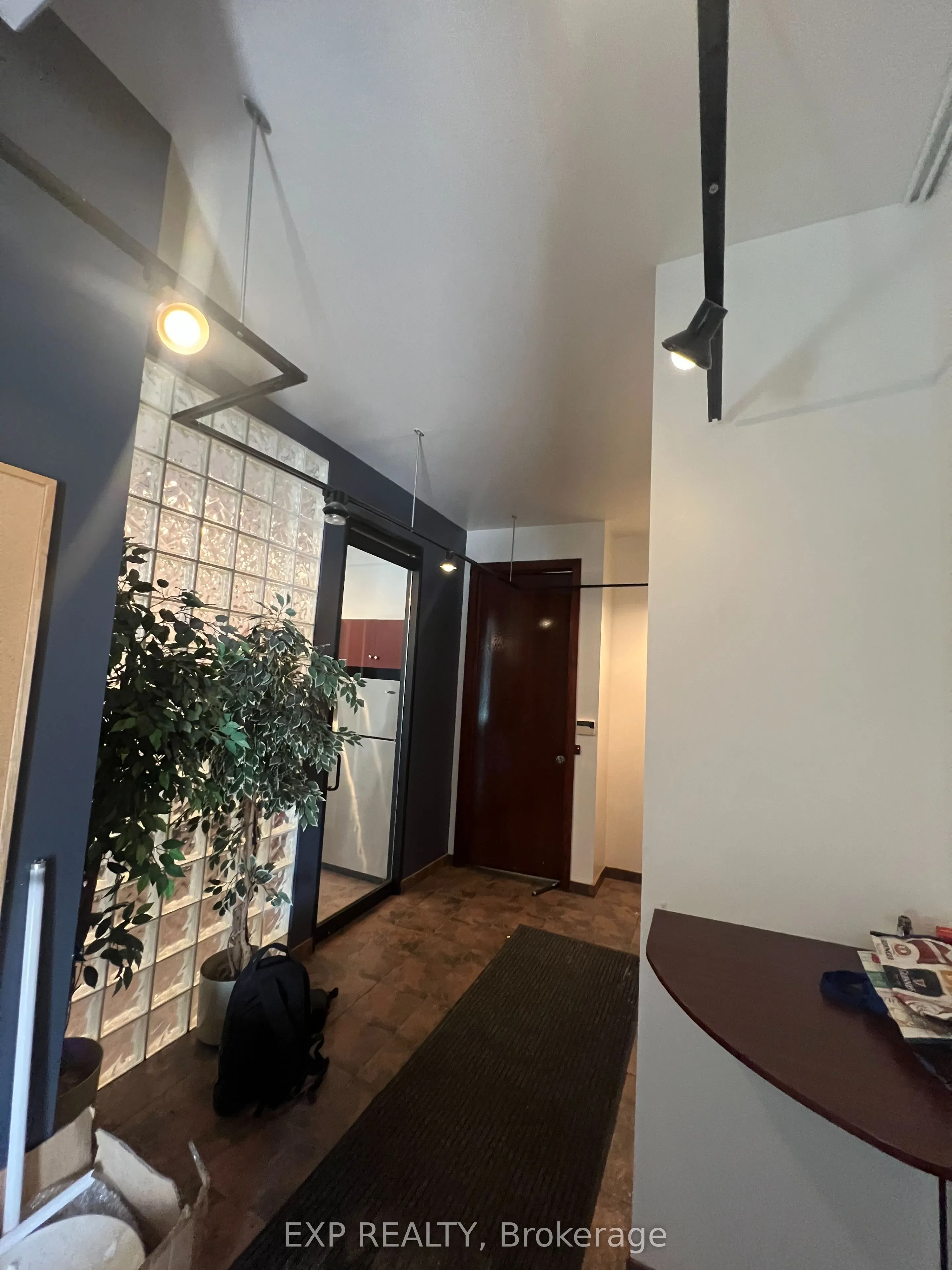 951 Wilson Avenue, #8