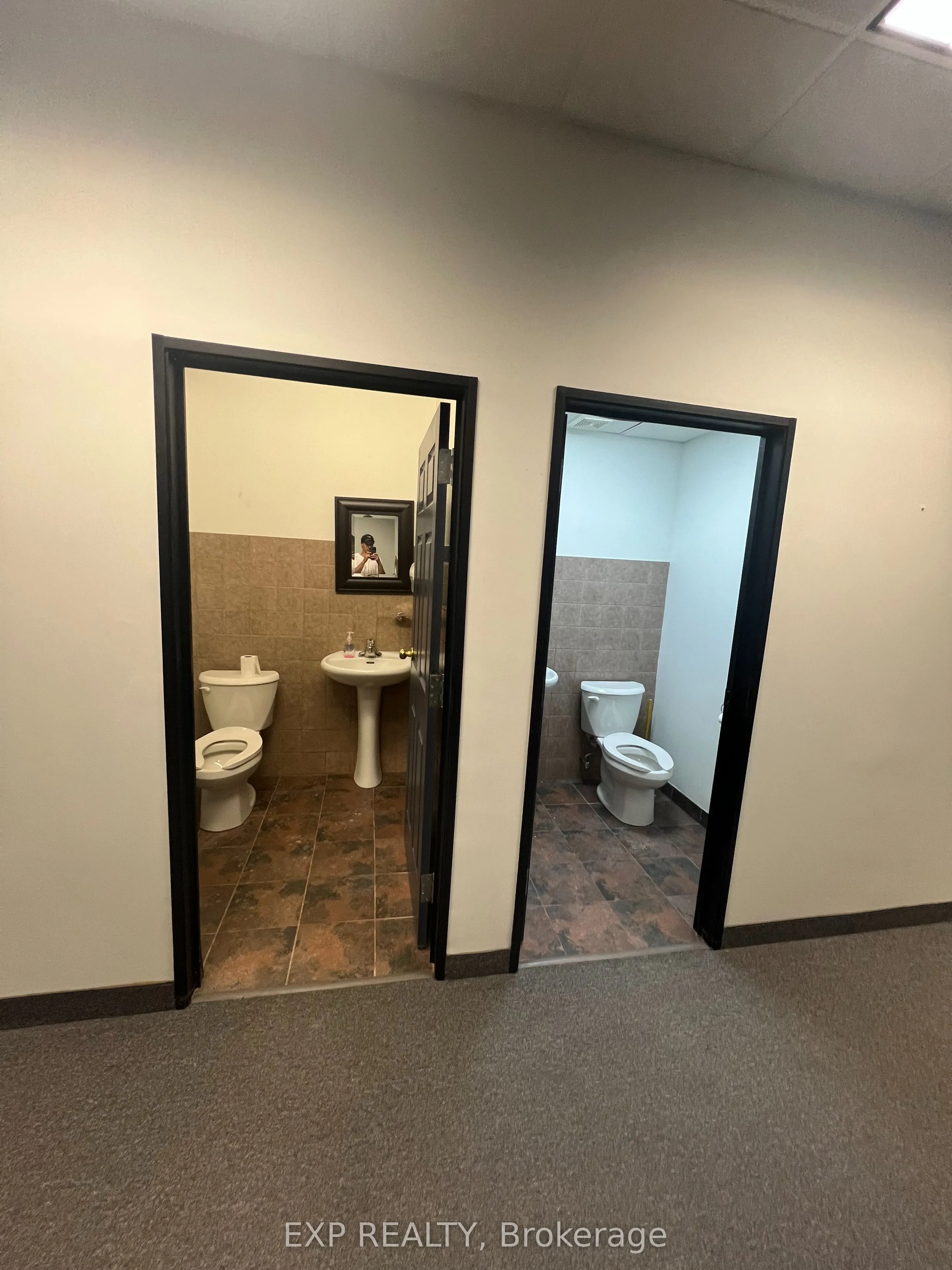 951 Wilson Avenue, #8