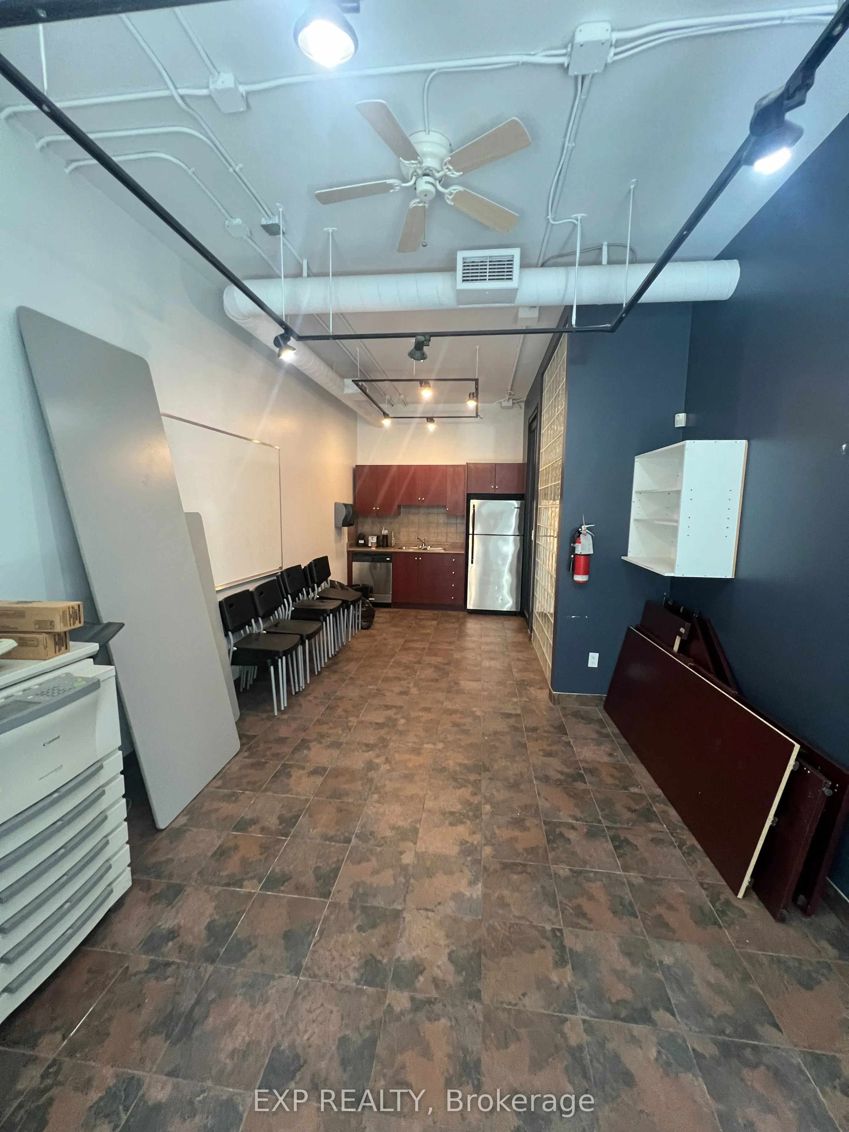 951 Wilson Avenue, #8