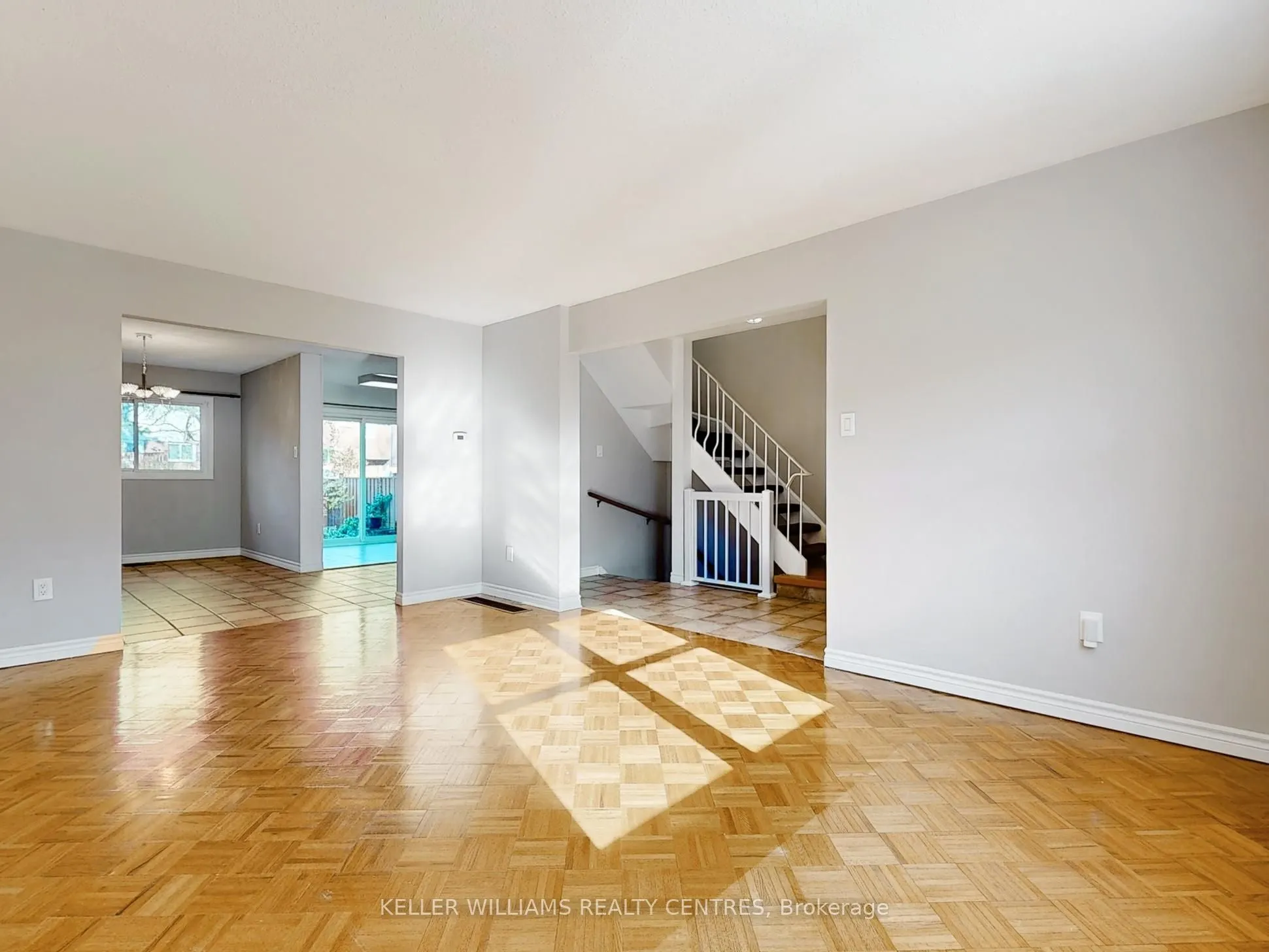 2825 Gananoque Drive, #43