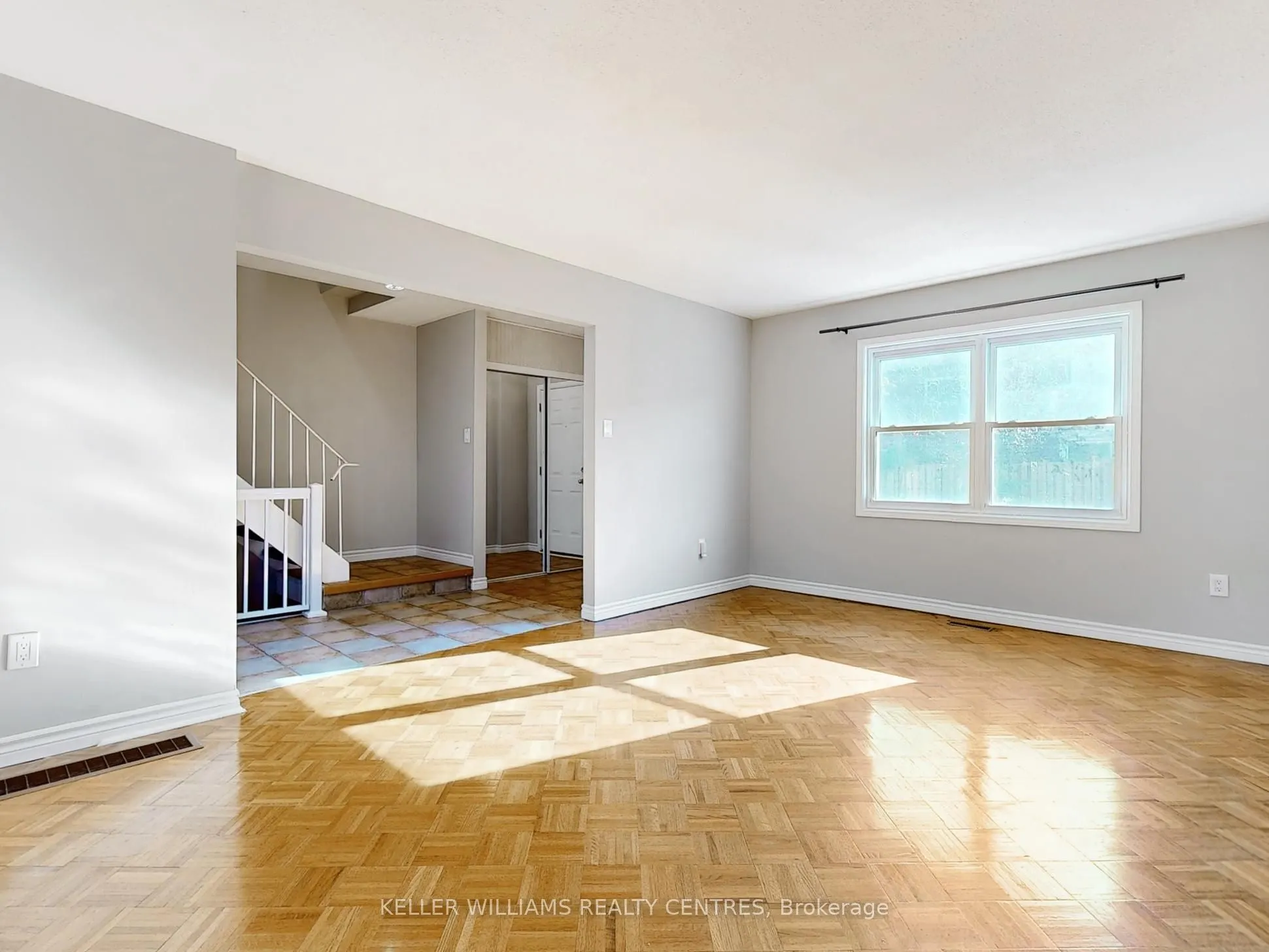 2825 Gananoque Drive, #43