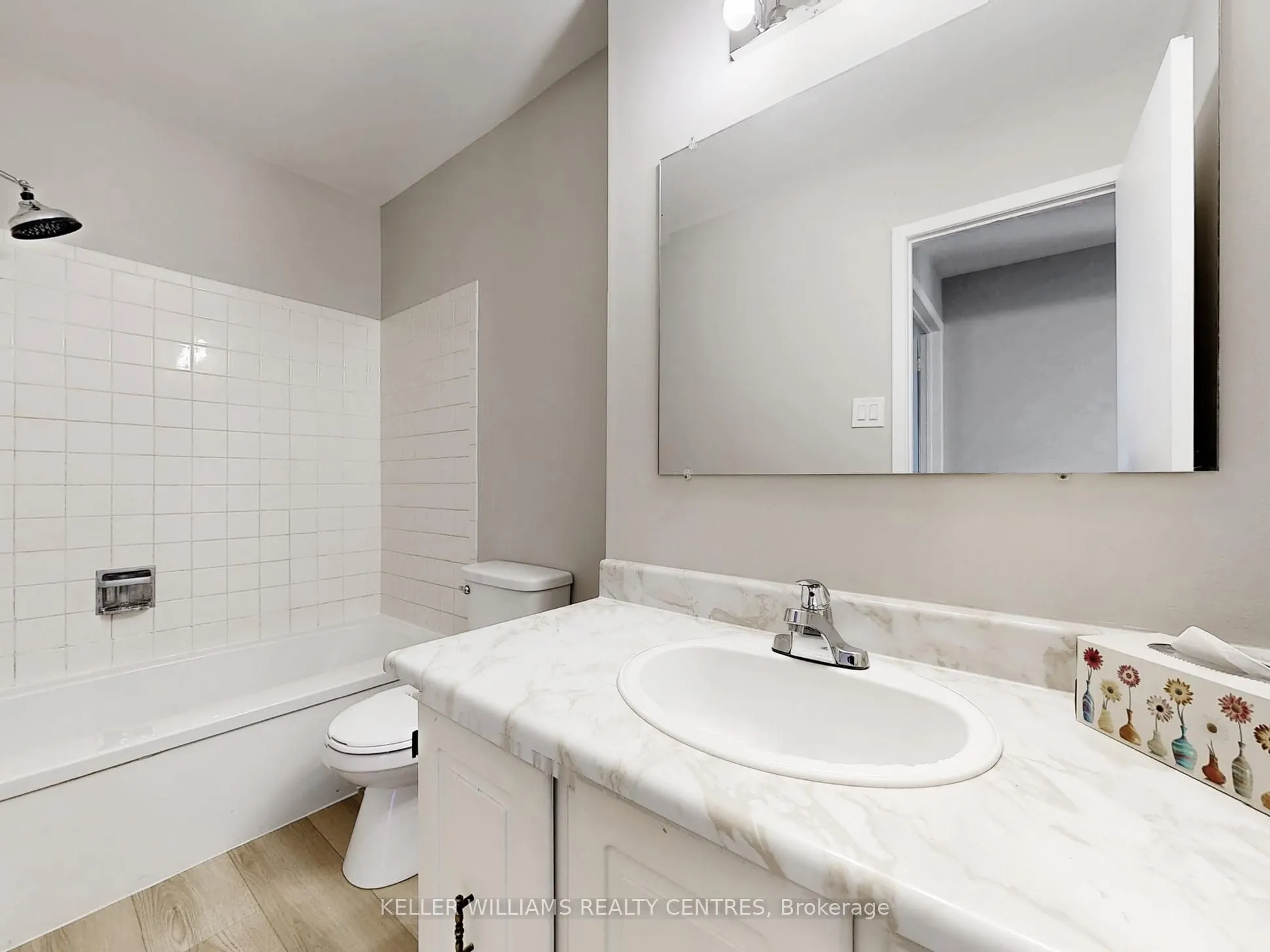 2825 Gananoque Drive, #43
