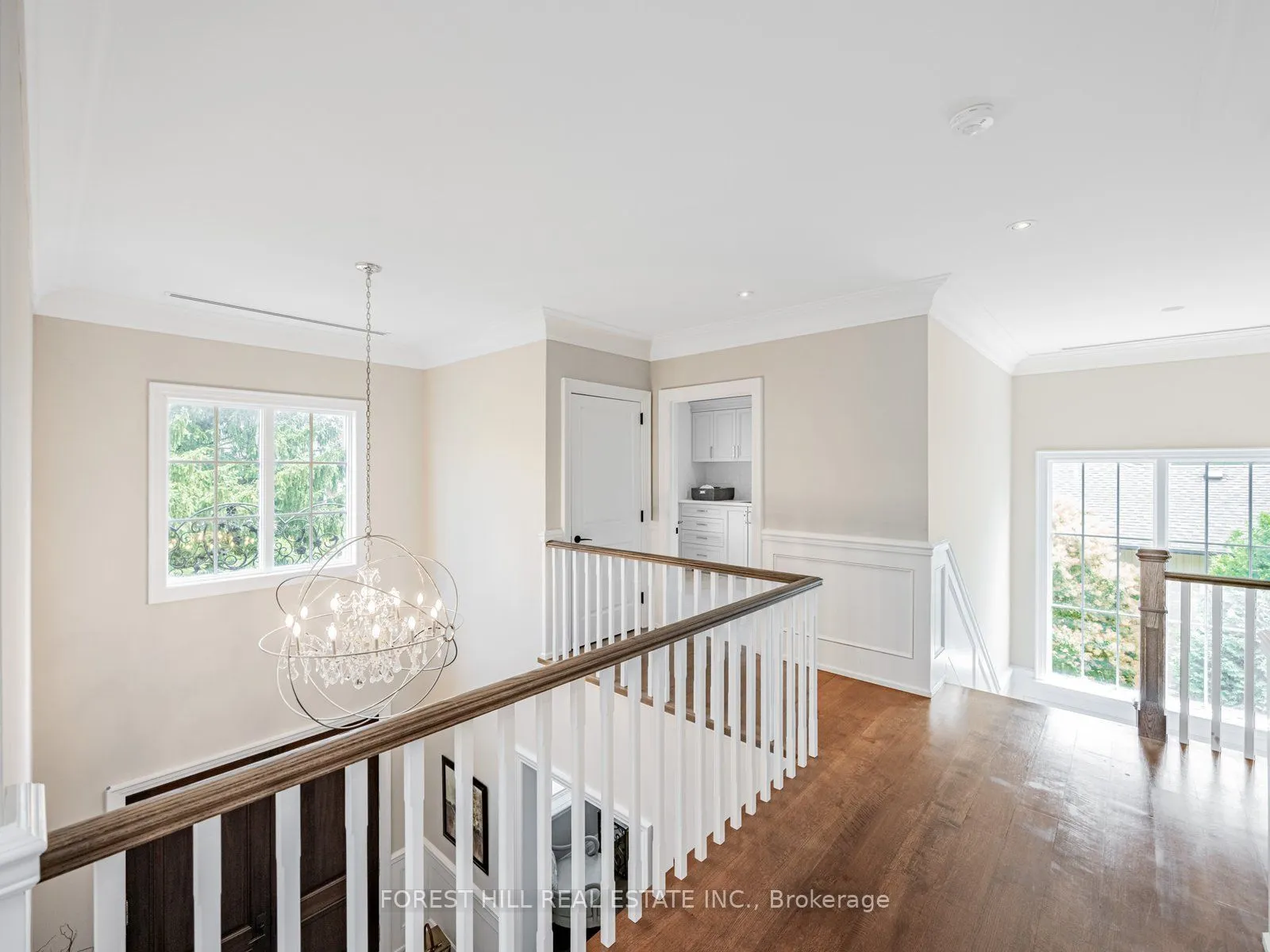 302 Pinehurst Drive W