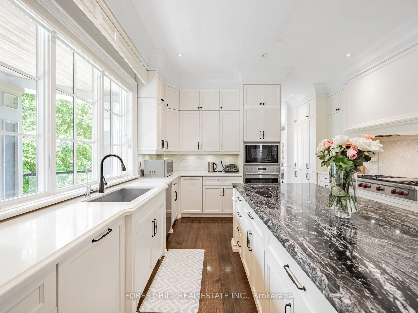 302 Pinehurst Drive W