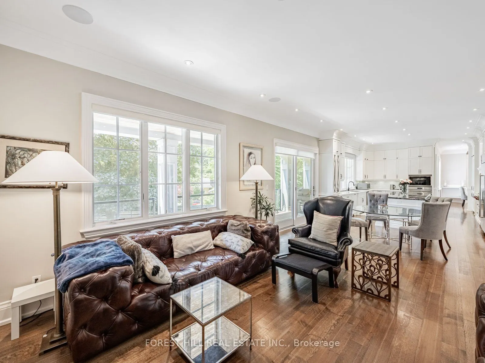 302 Pinehurst Drive W