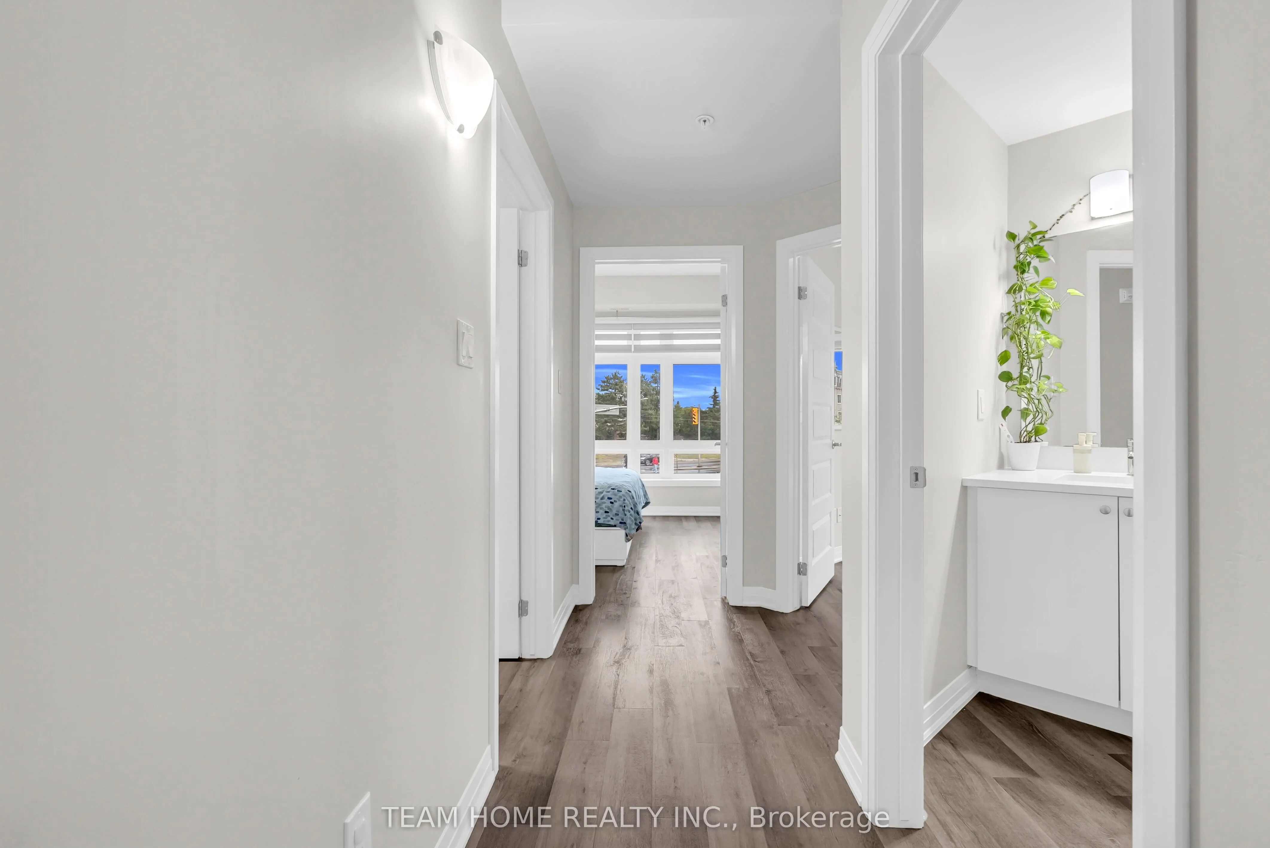 610 Farmstead Drive, #220