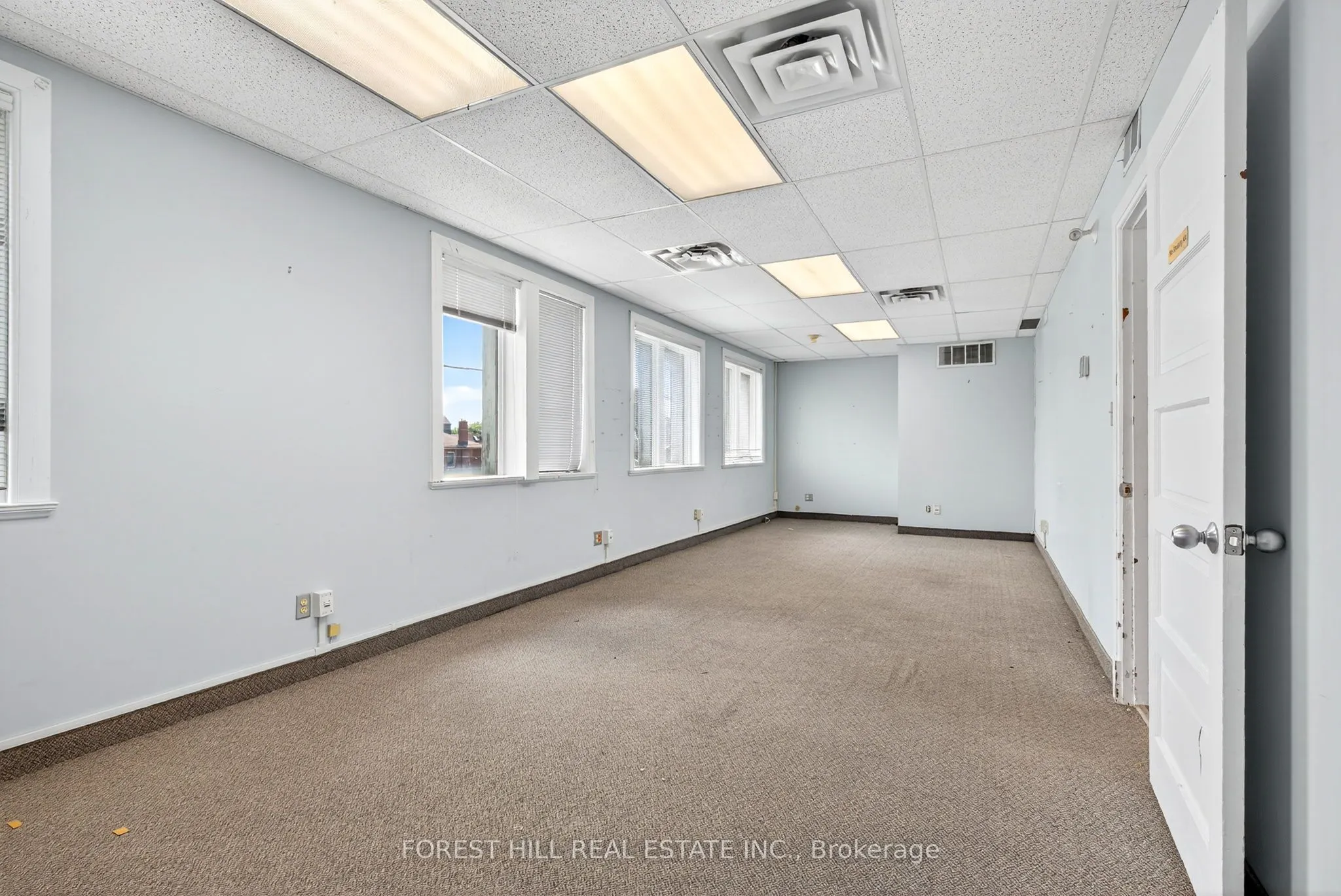 1502-1504 Dupont Street