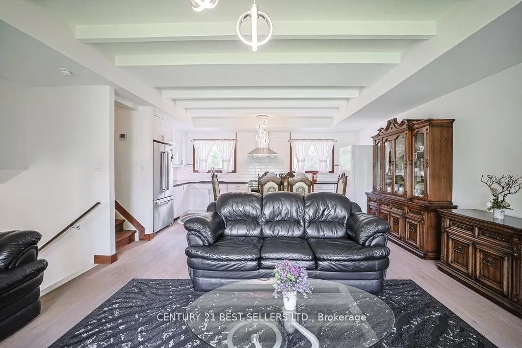 126 Mellow Crescent