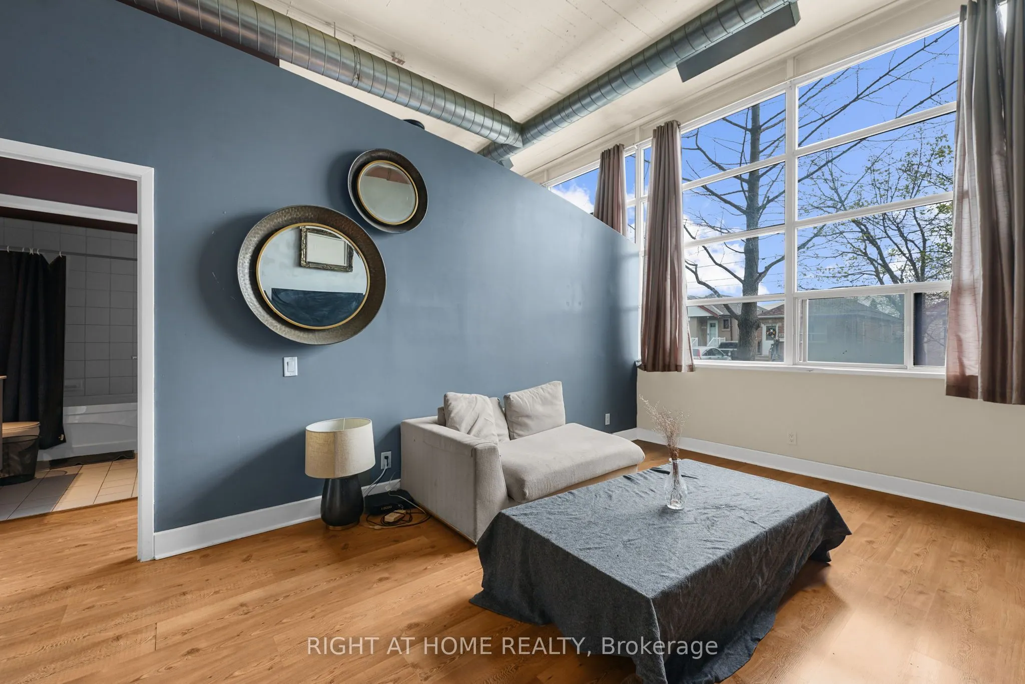 1001 Roselawn Avenue, #115