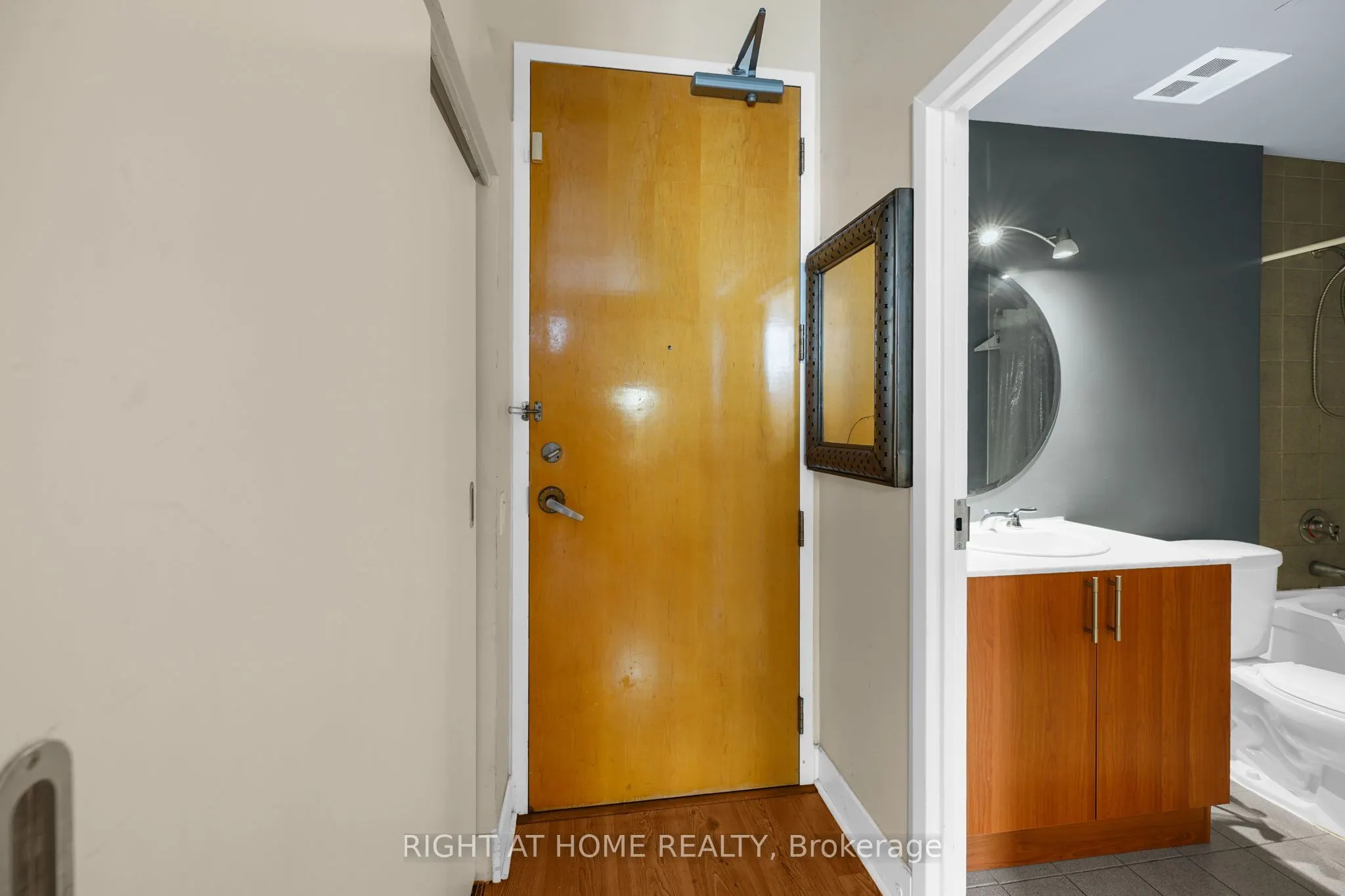 1001 Roselawn Avenue, #115