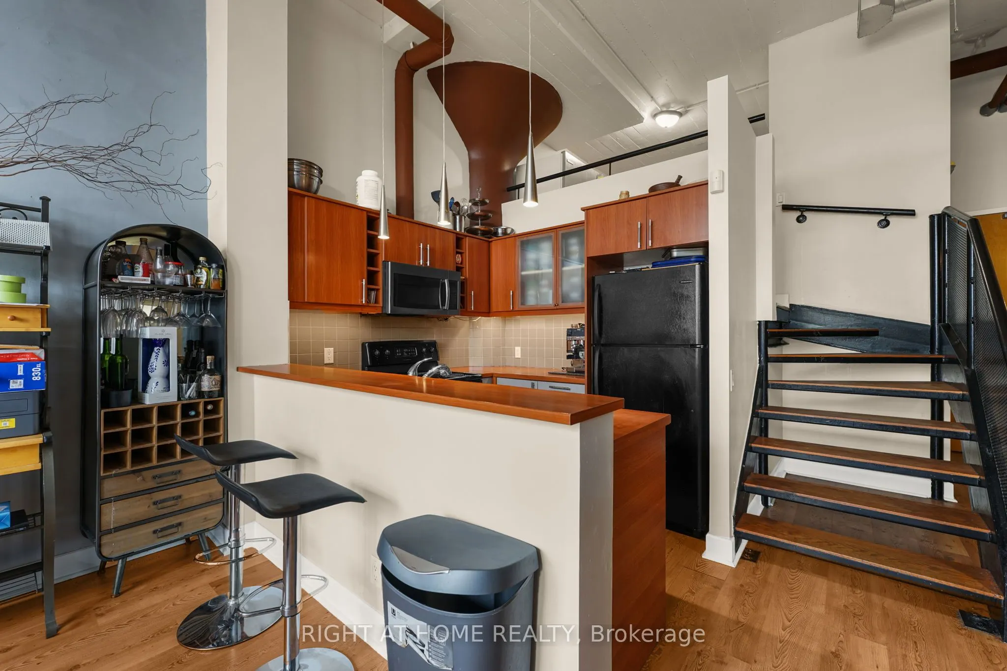 1001 Roselawn Avenue, #115