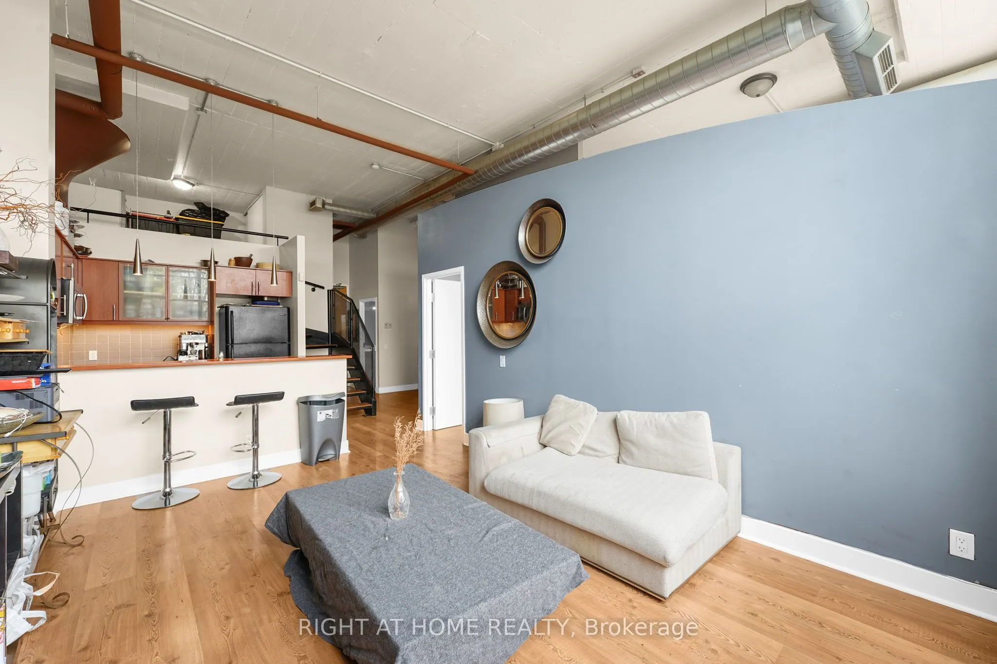 1001 Roselawn Avenue, #115