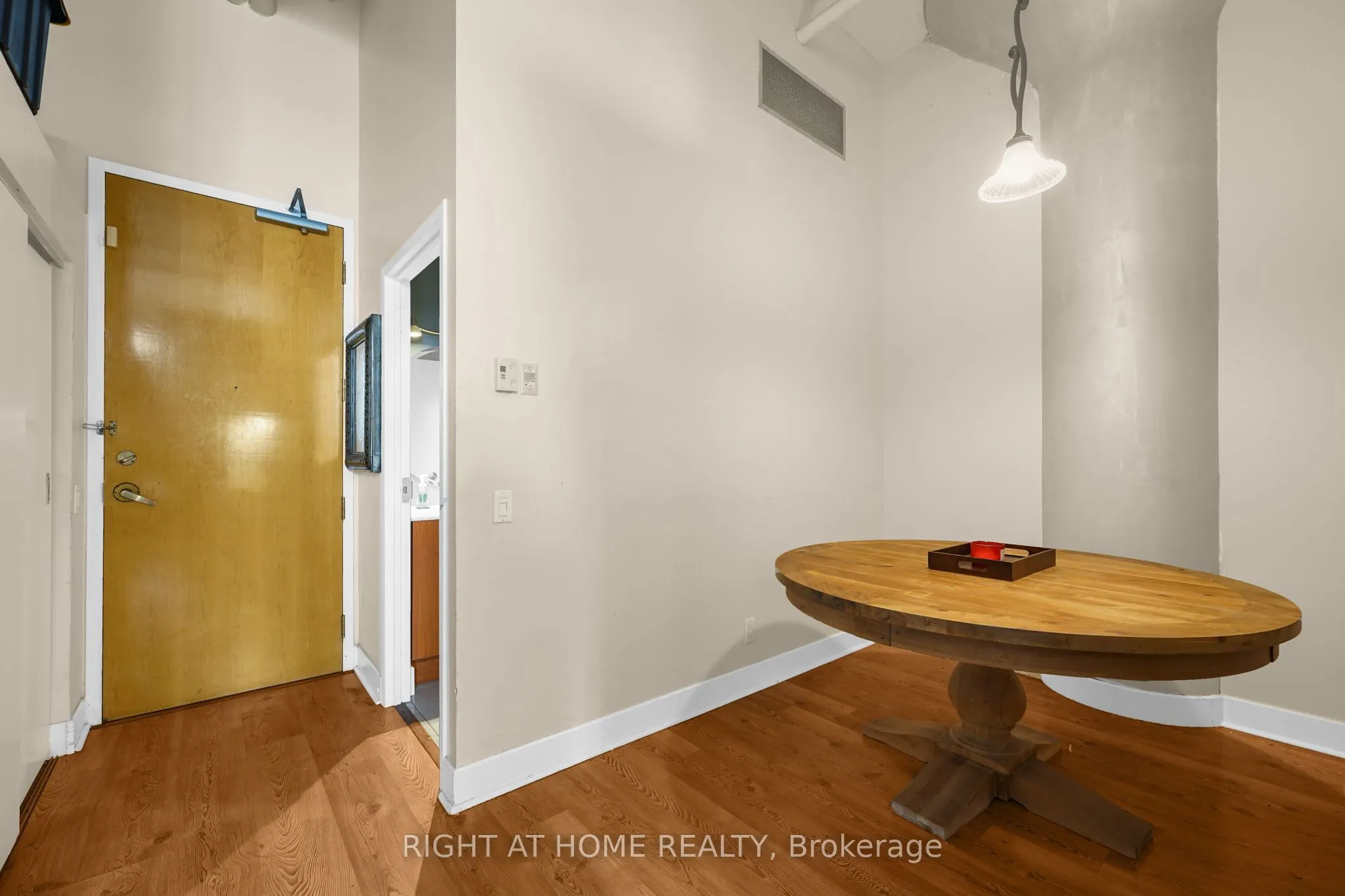 1001 Roselawn Avenue, #115