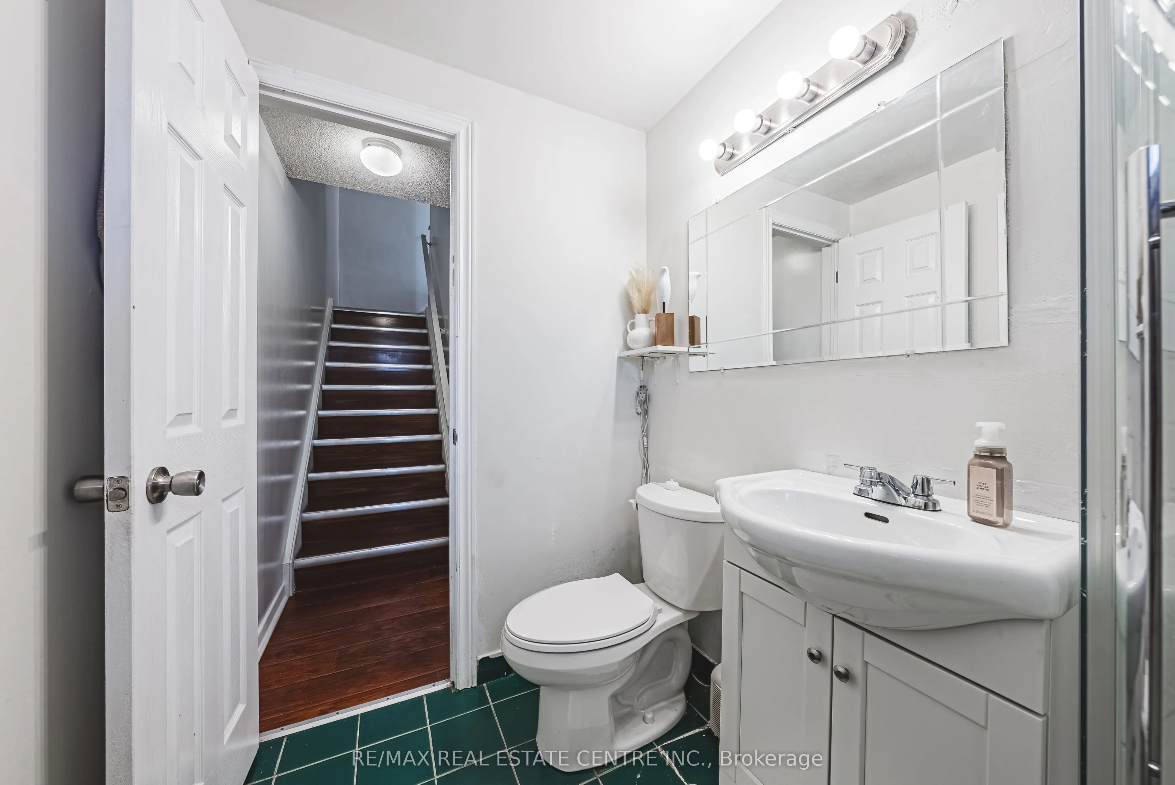 55 Briar Path, #55