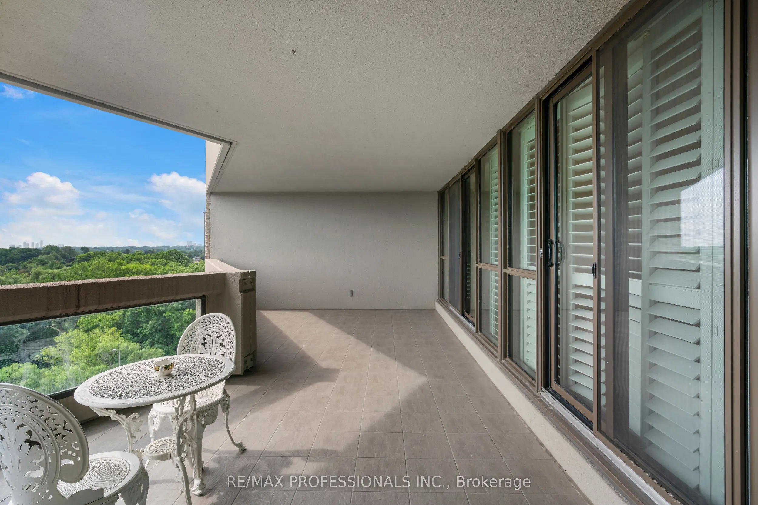 2000 Islington Avenue, #912