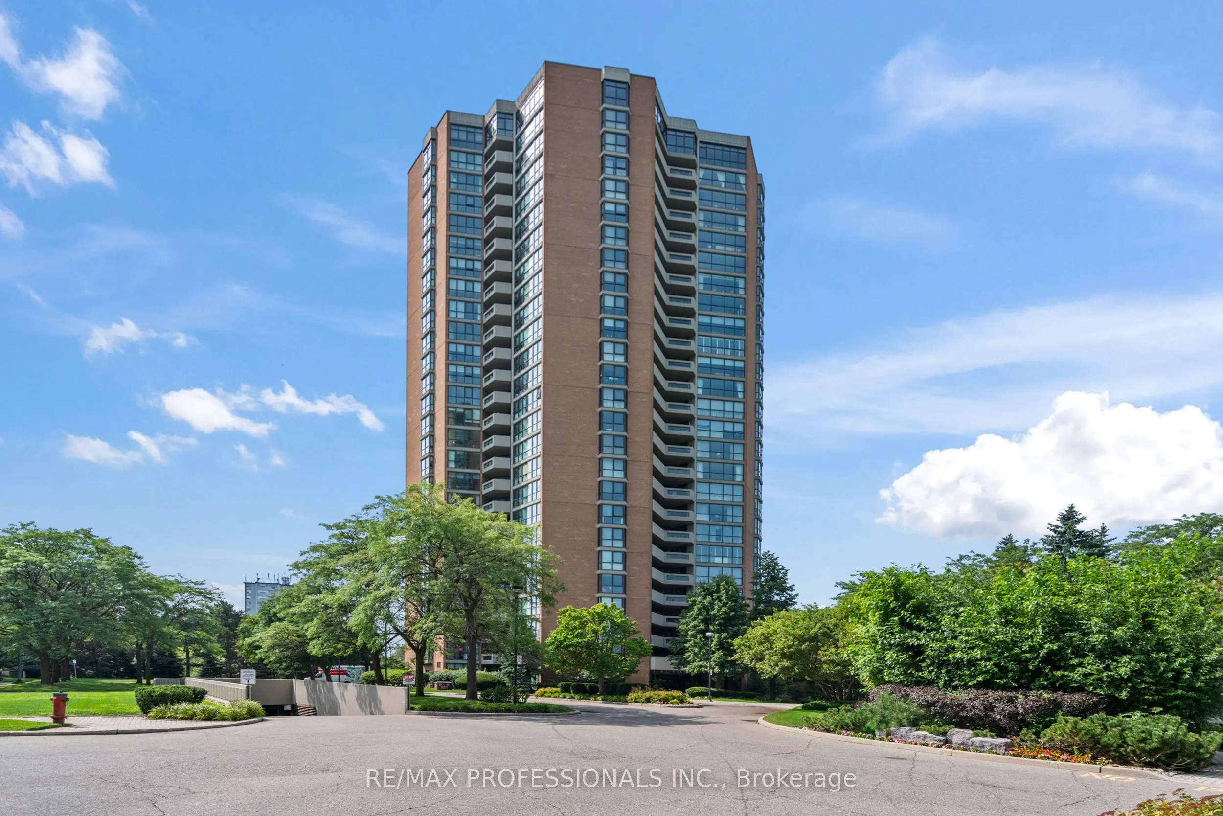 2000 Islington Avenue, #912