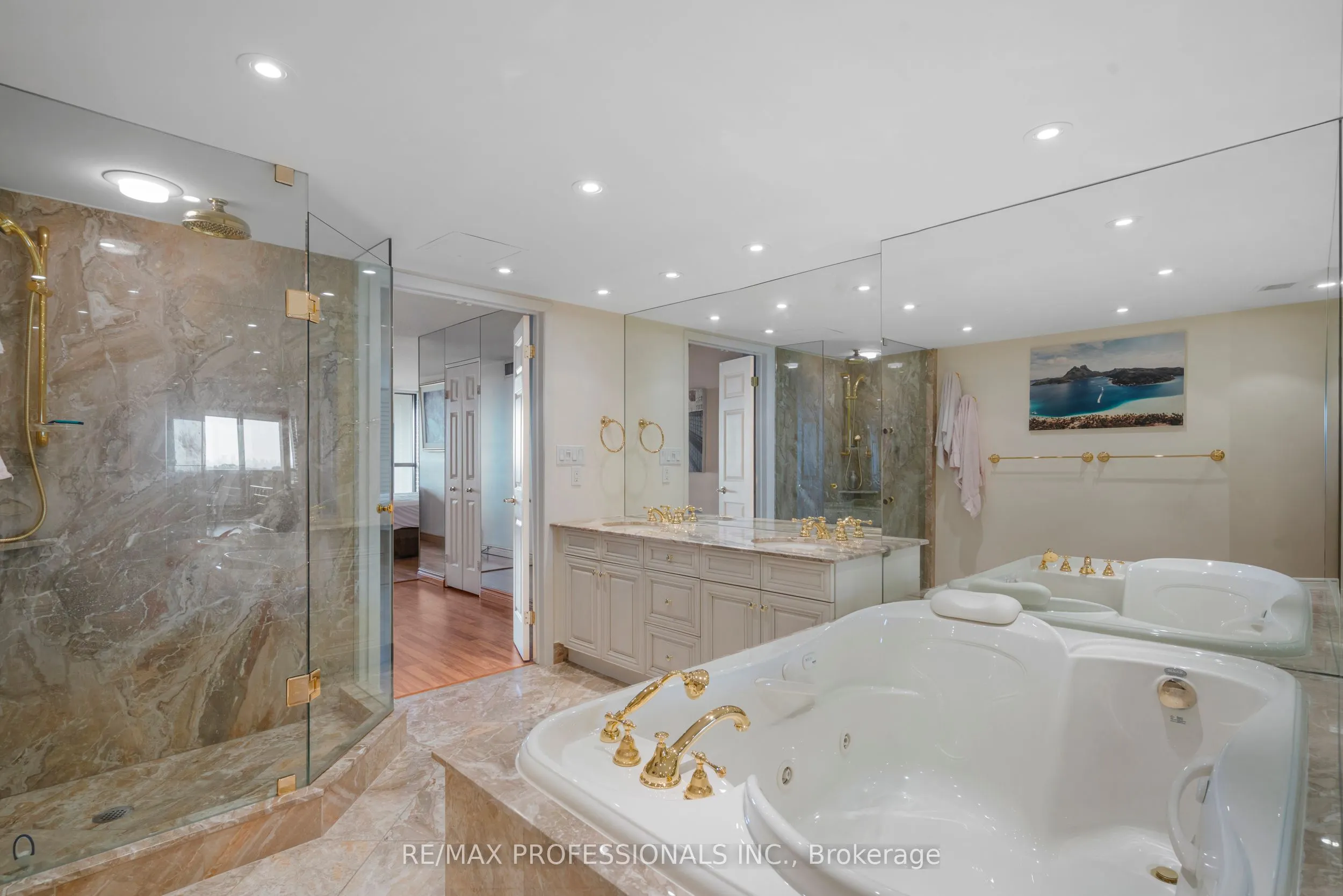 2000 Islington Avenue, #912