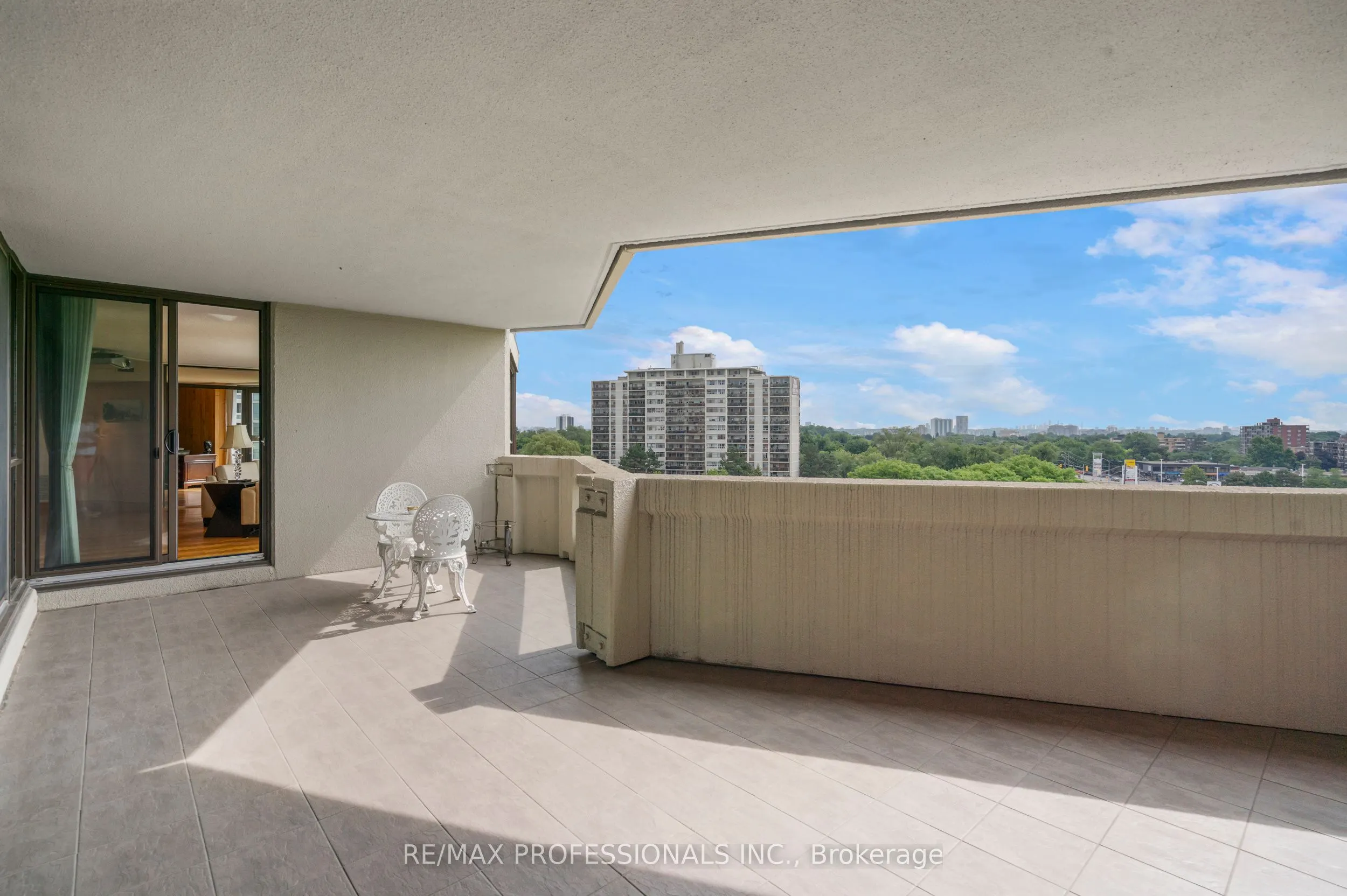 2000 Islington Avenue, #912