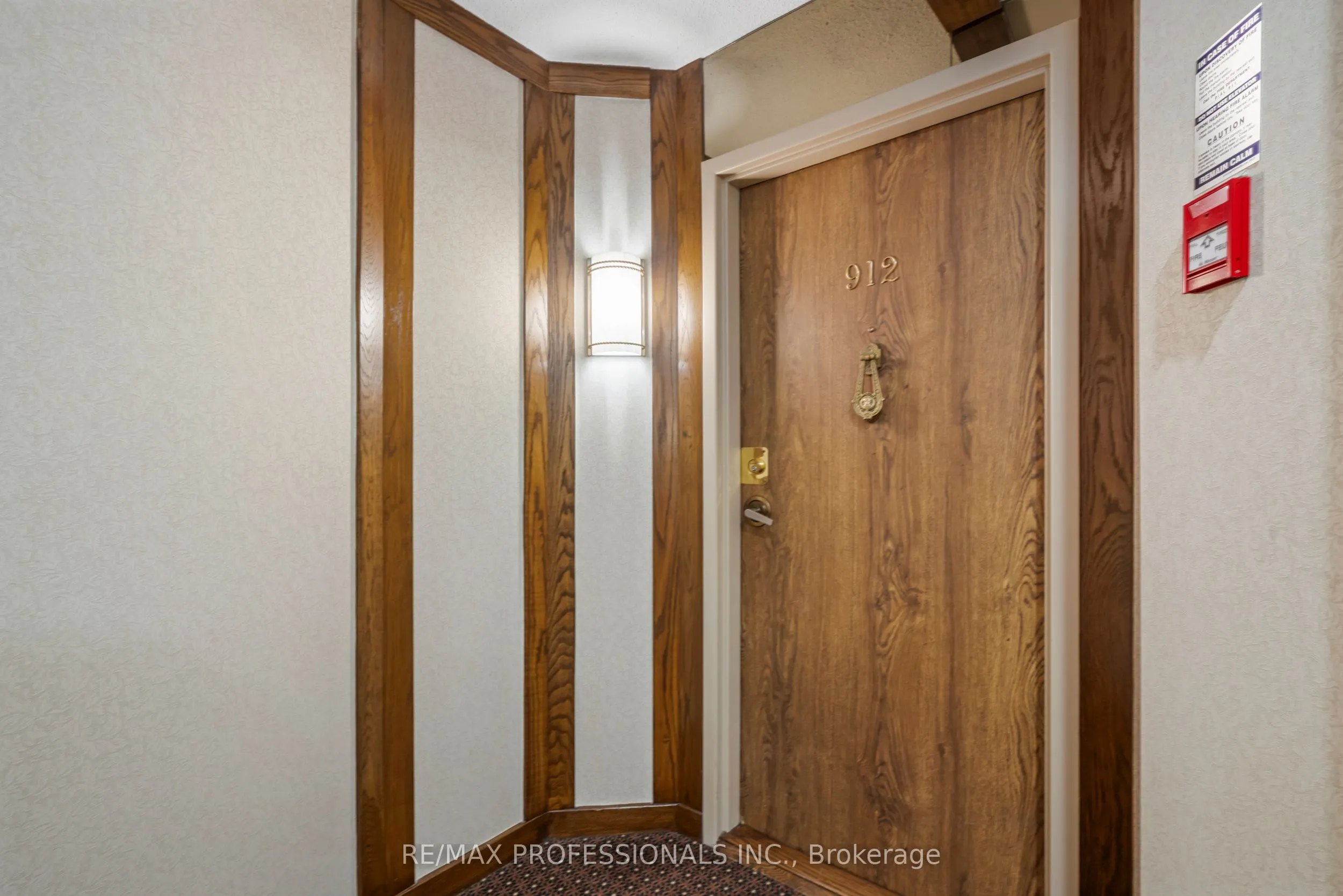 2000 Islington Avenue, #912