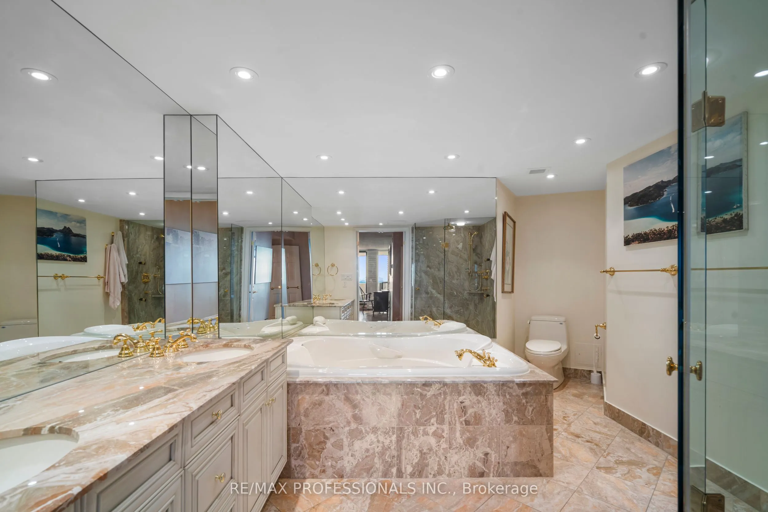 2000 Islington Avenue, #912