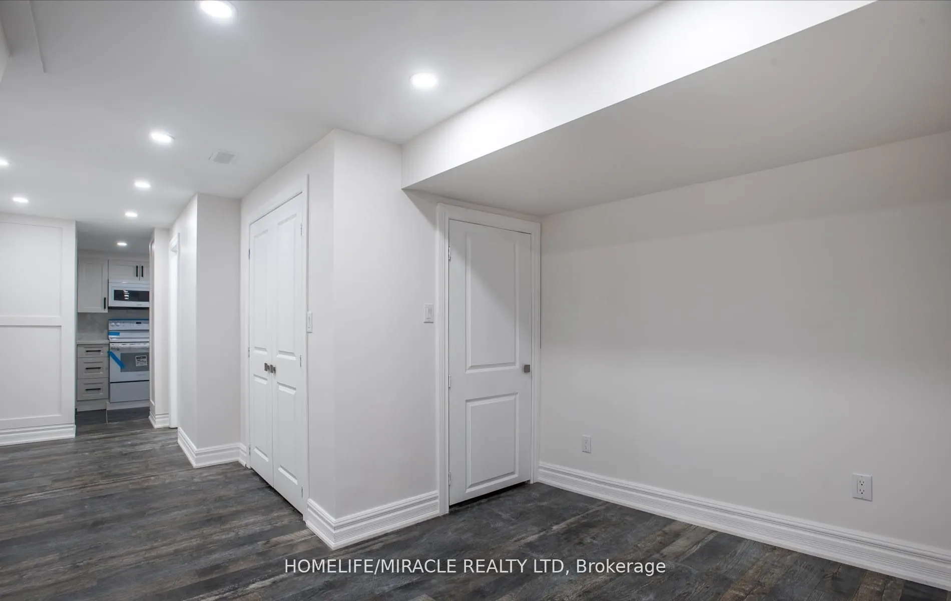 1297 Davenport Road
