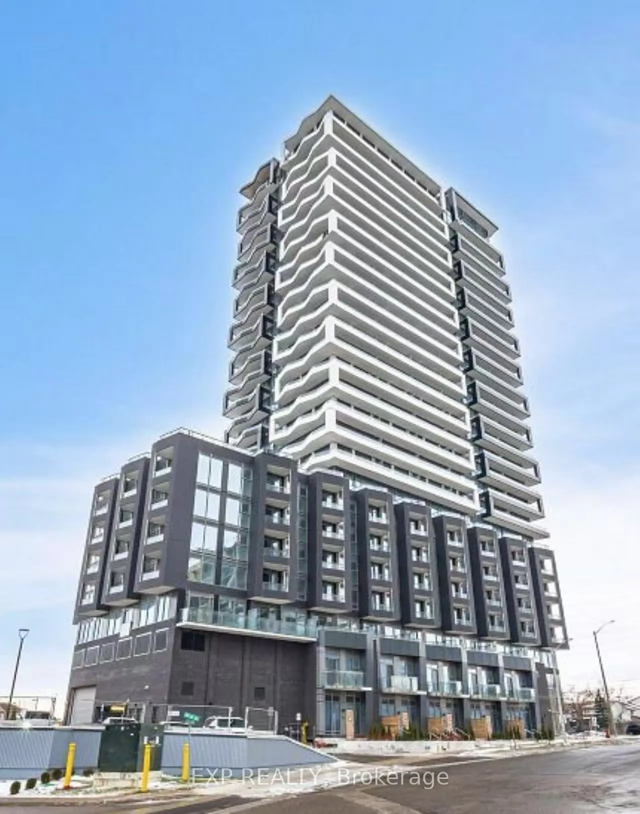 260 Malta Avenue N, #2011