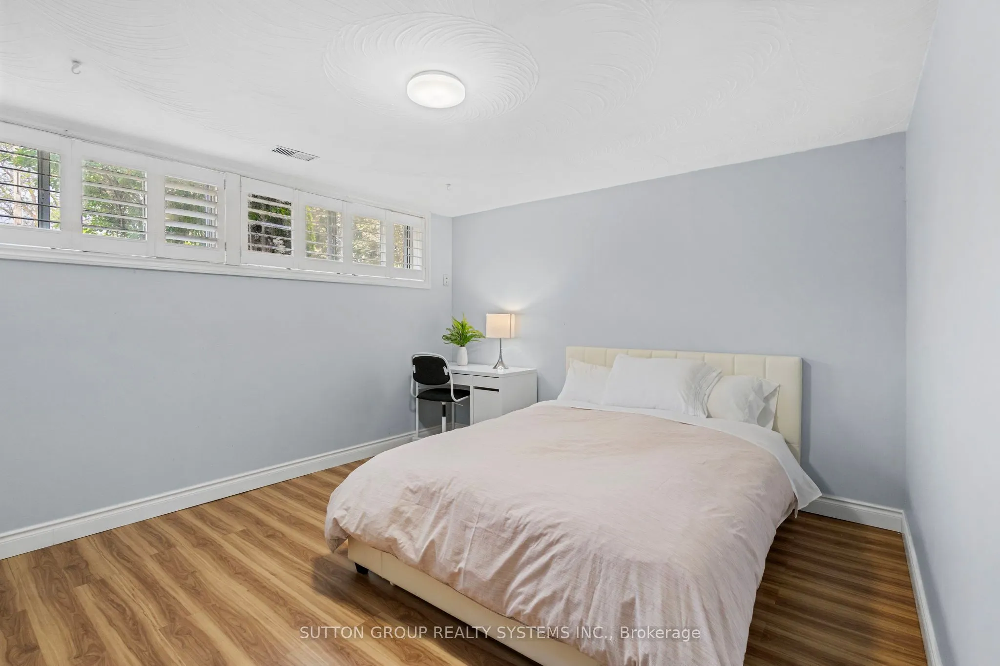 732 Royal York Road