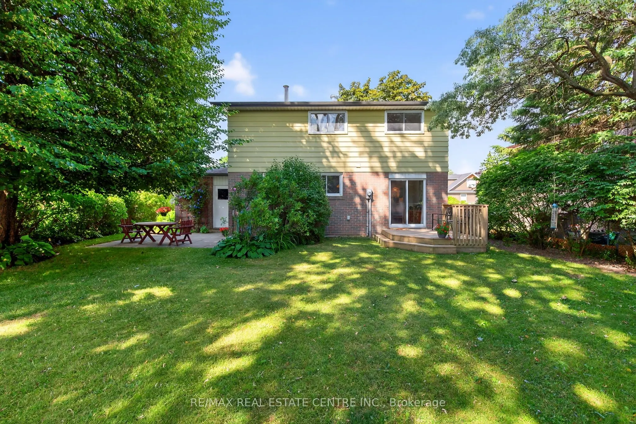 75 Maple Crescent