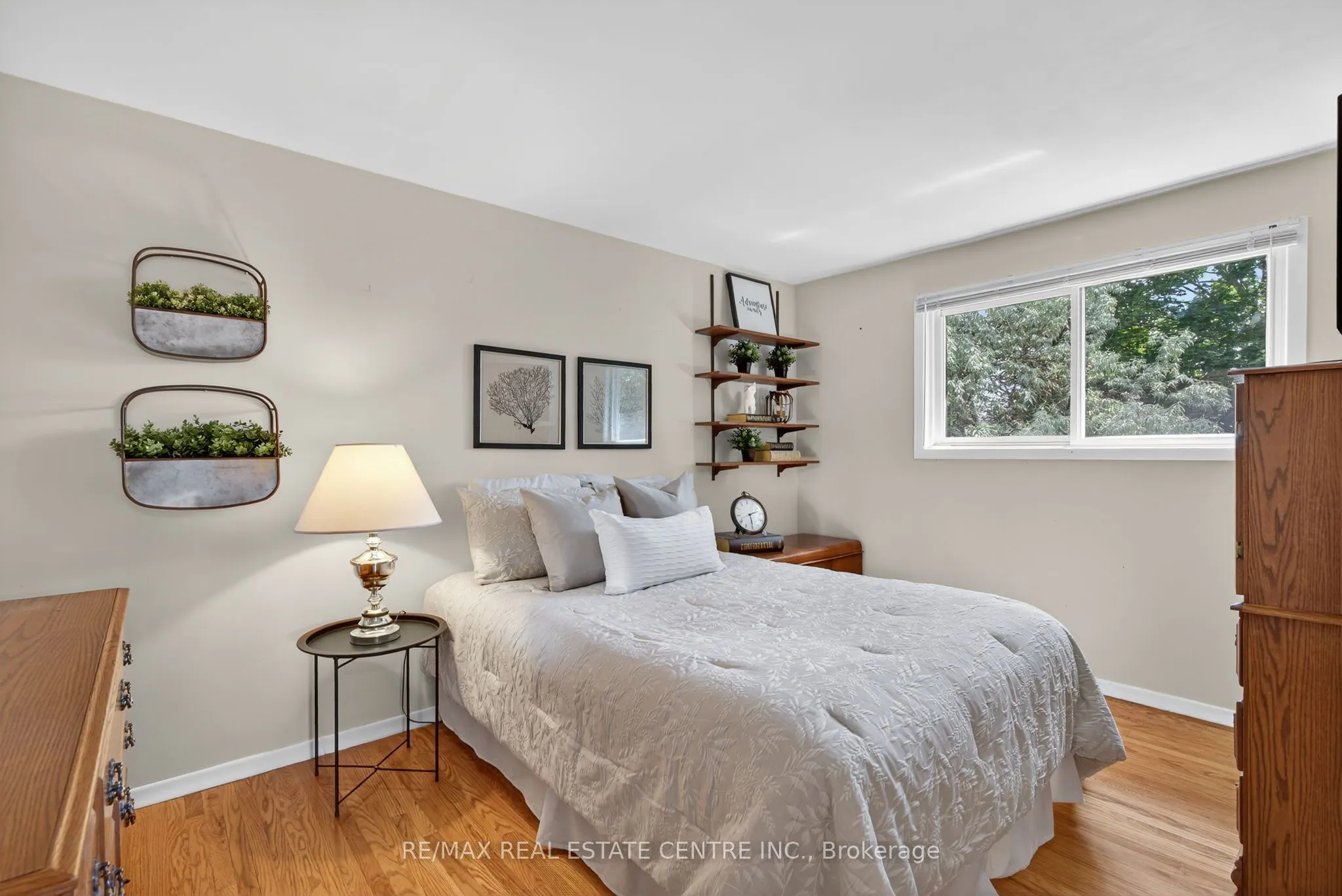 75 Maple Crescent