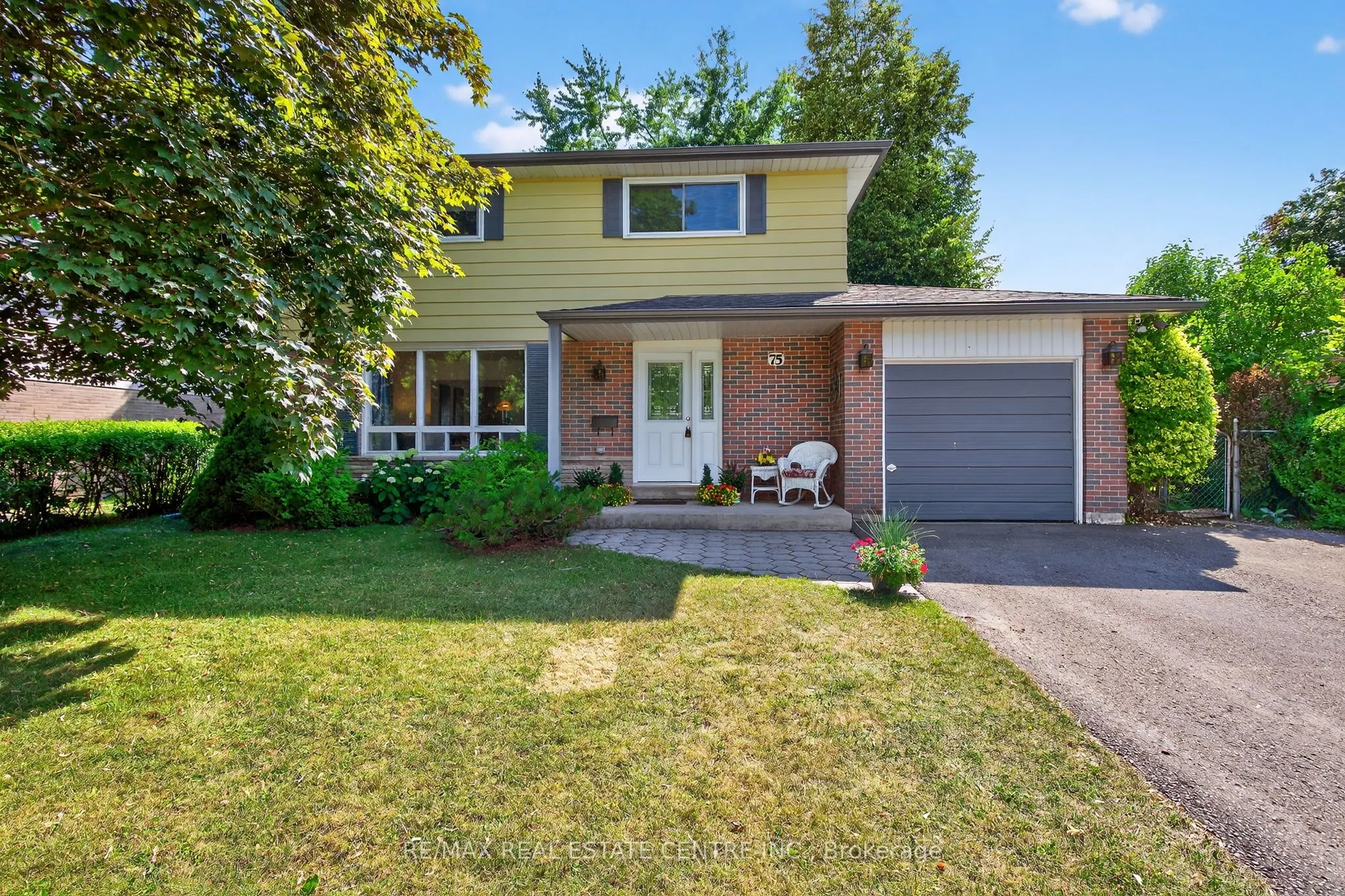 75 Maple Crescent