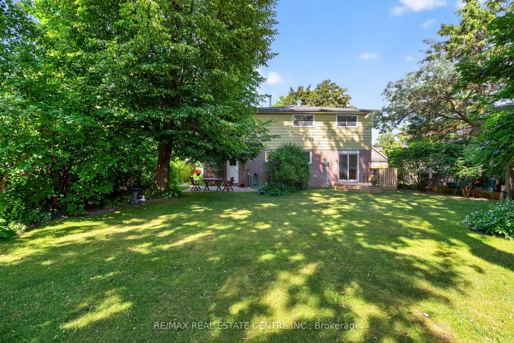 75 Maple Crescent