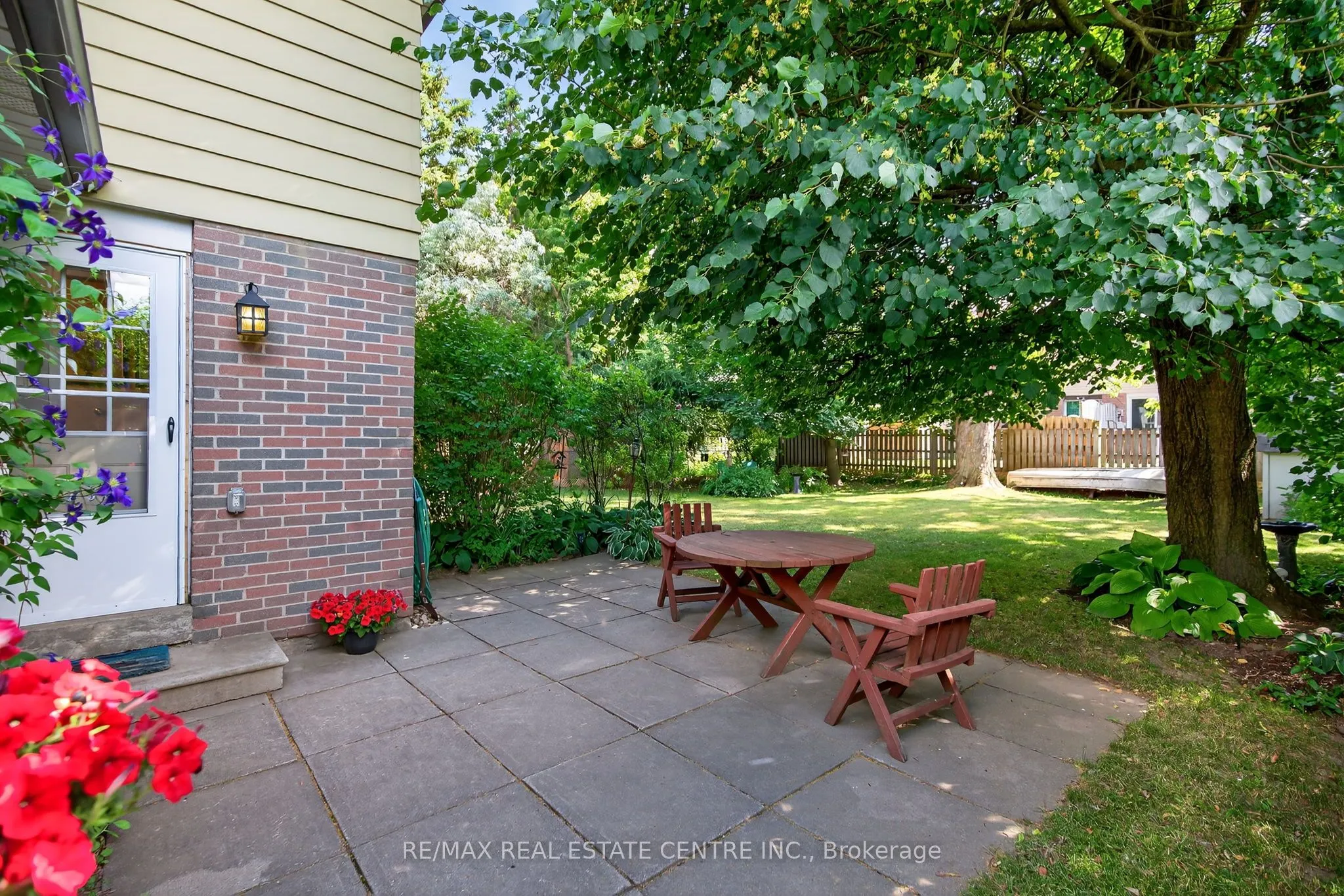75 Maple Crescent