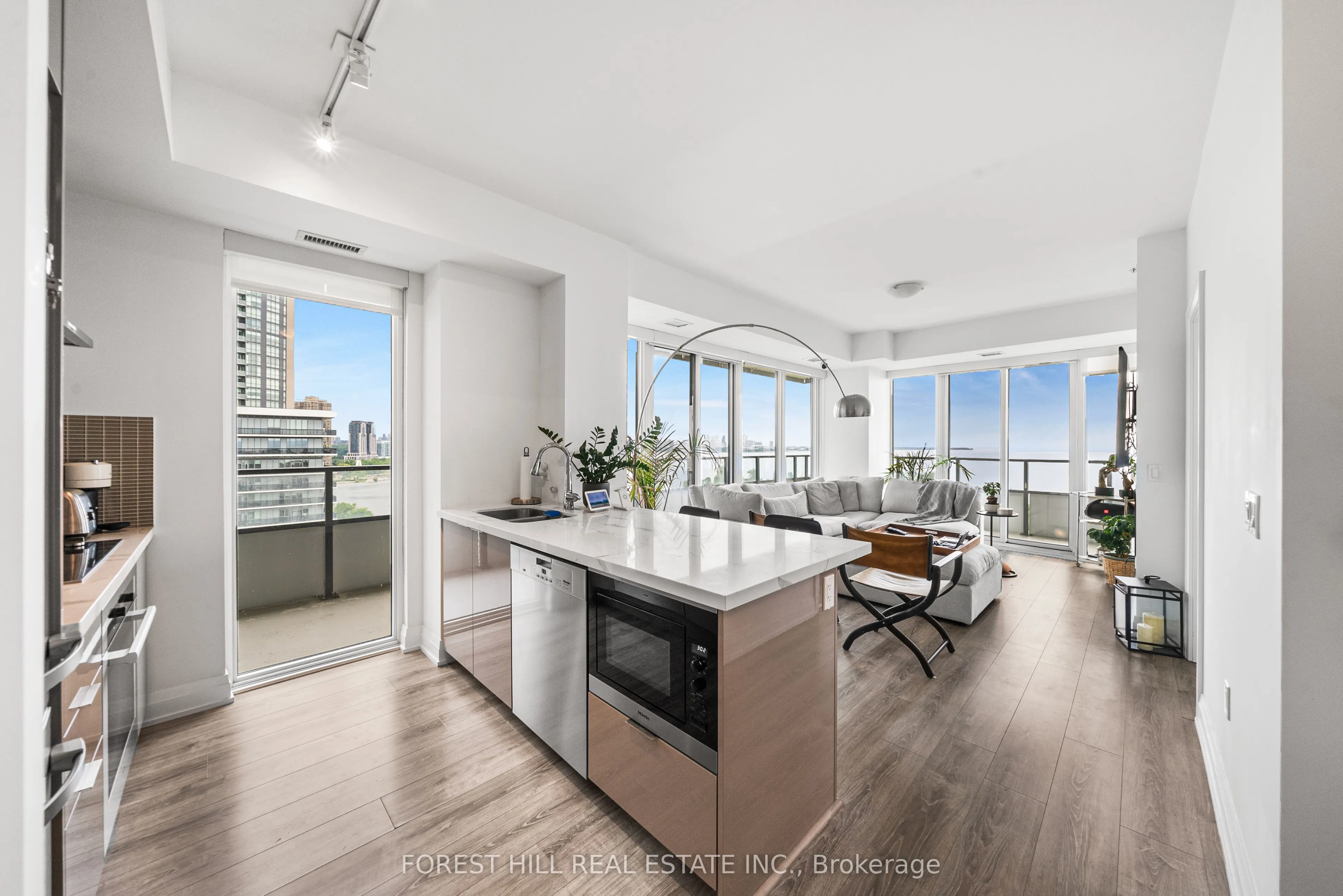 20 Shore Breeze Drive, #1507