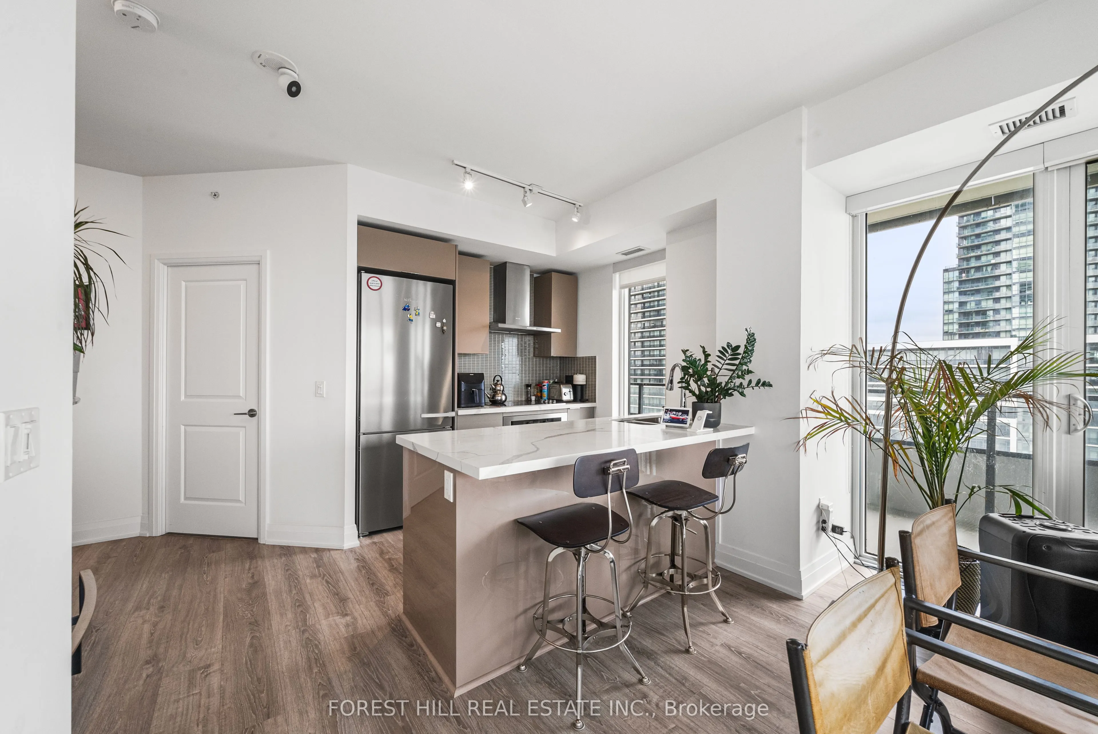20 Shore Breeze Drive, #1507