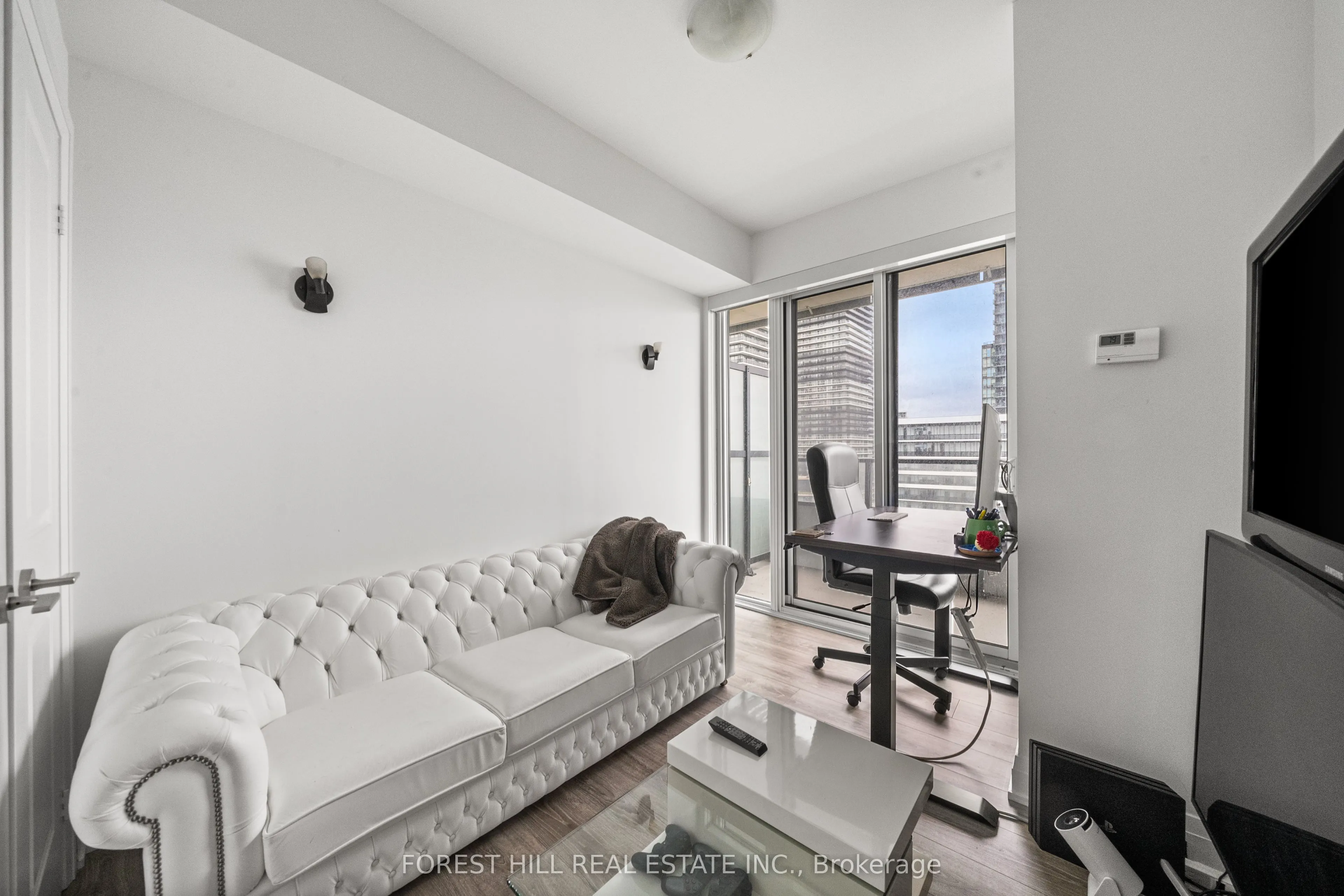 20 Shore Breeze Drive, #1507