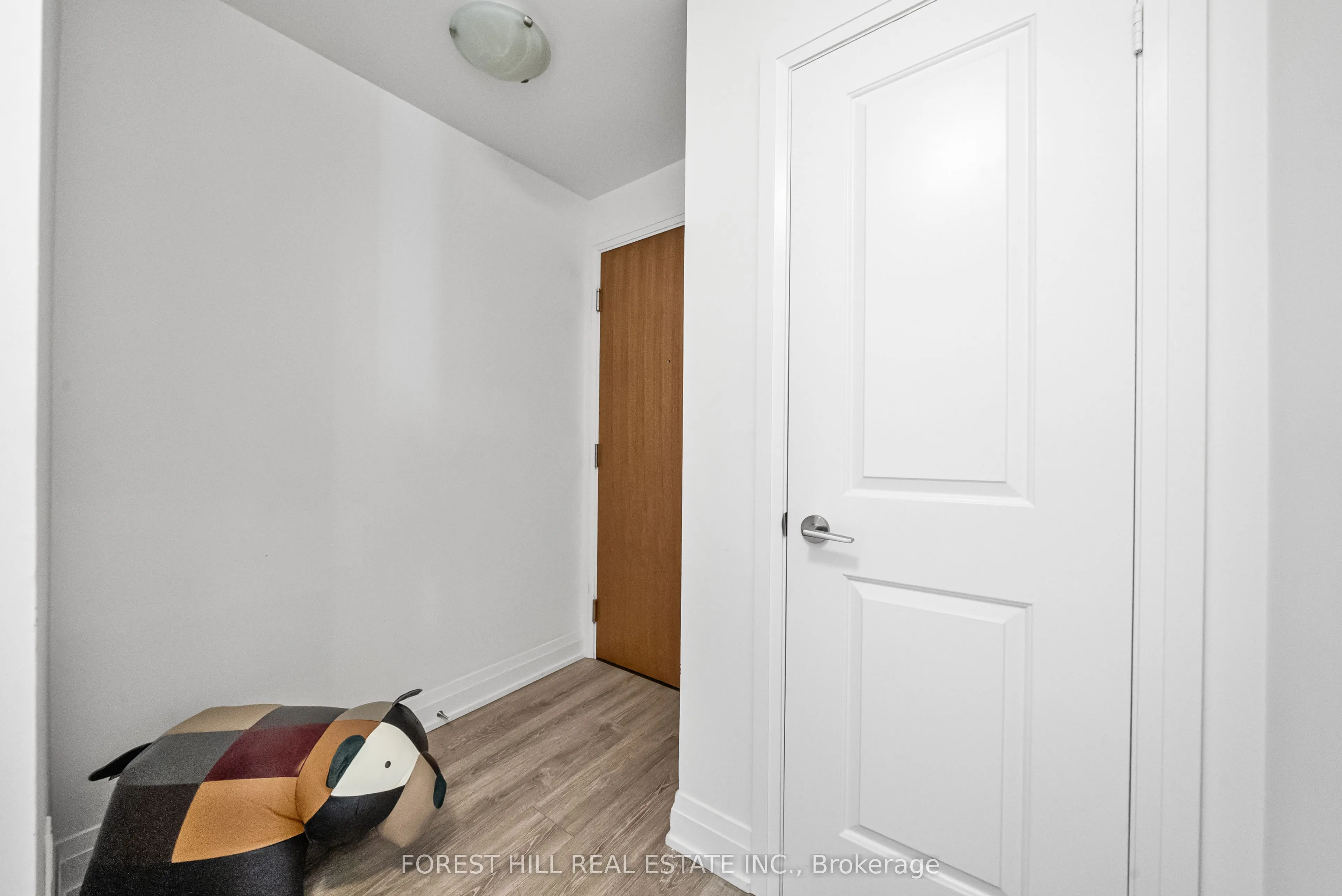 20 Shore Breeze Drive, #1507