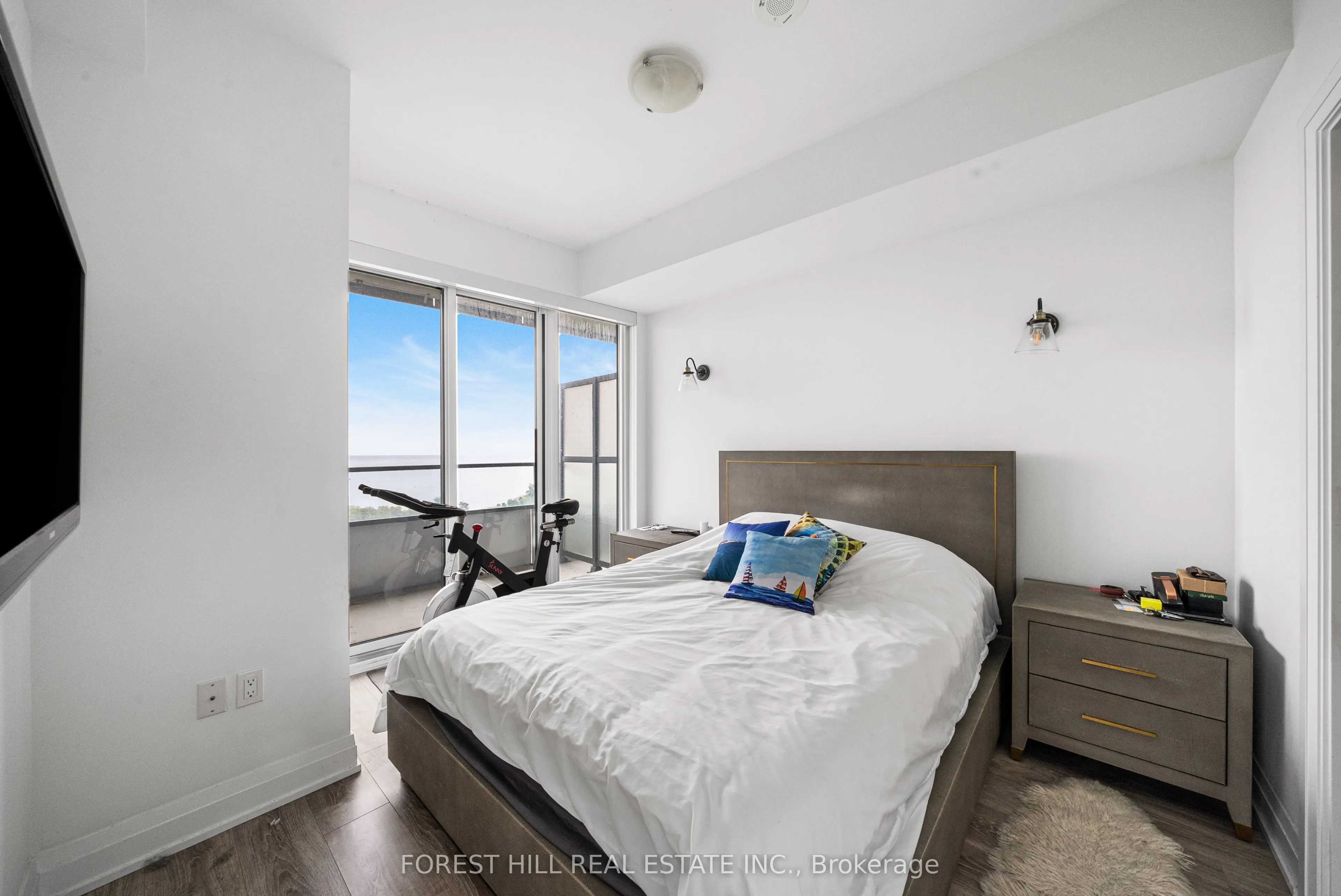 20 Shore Breeze Drive, #1507