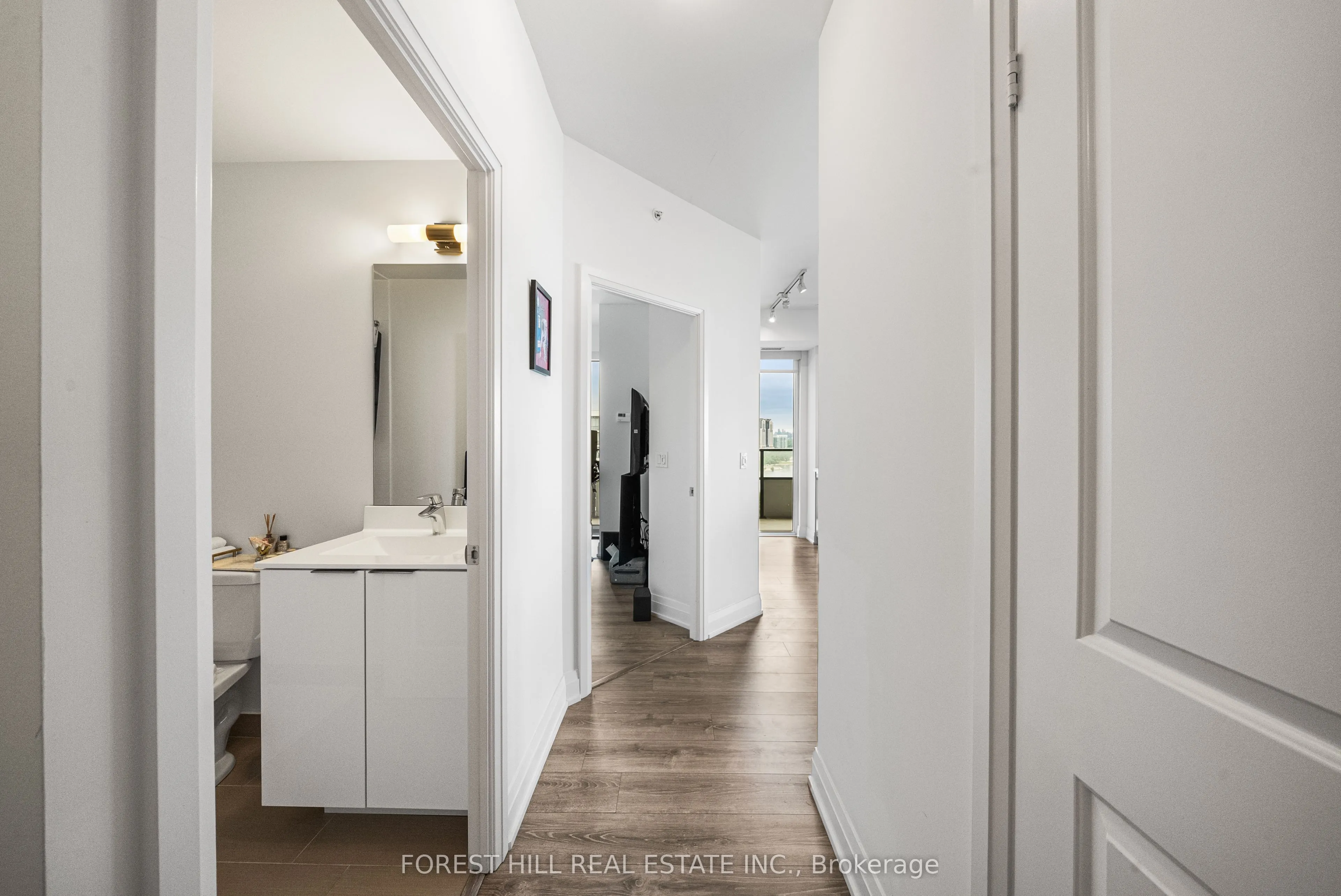 20 Shore Breeze Drive, #1507