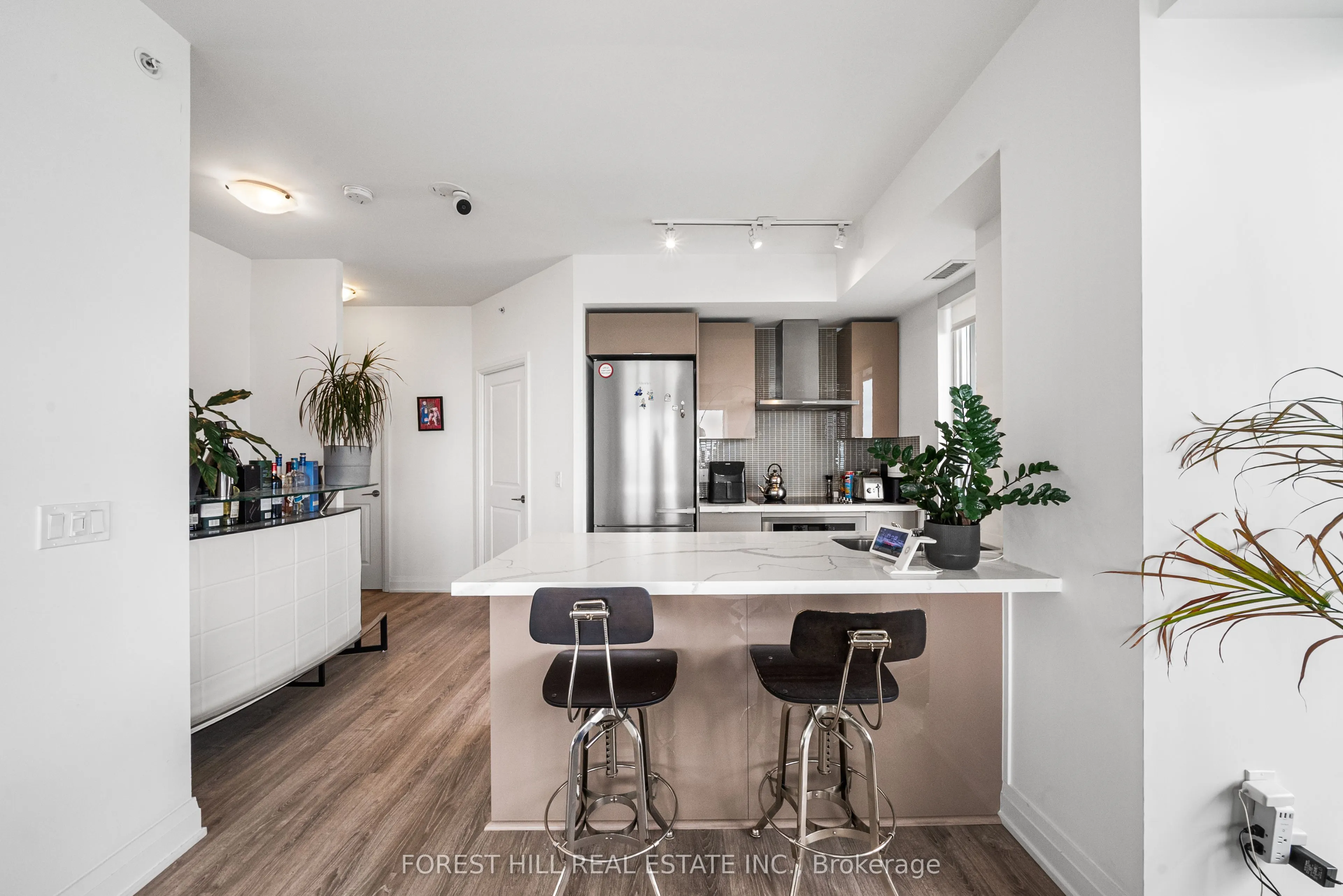 20 Shore Breeze Drive, #1507