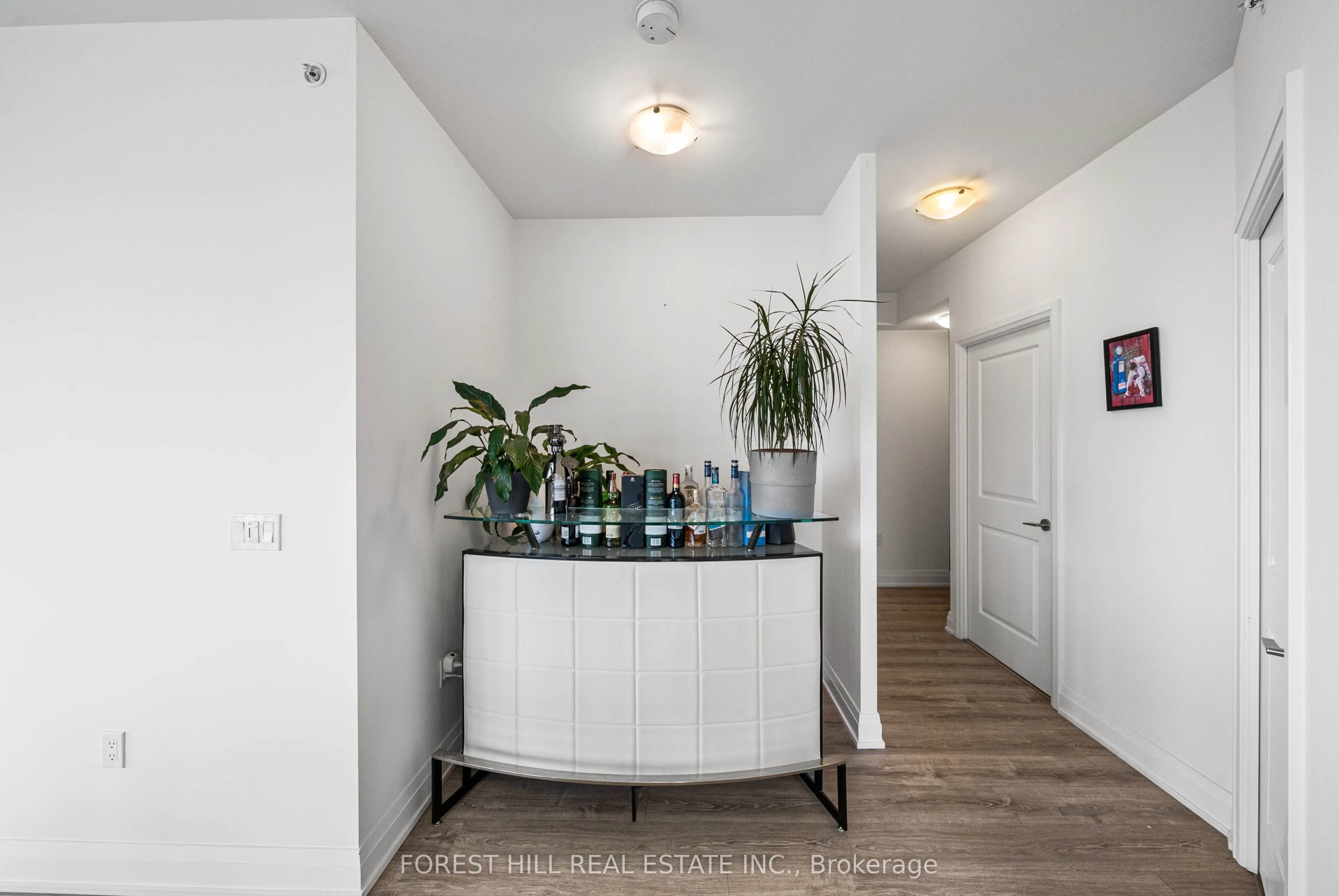 20 Shore Breeze Drive, #1507