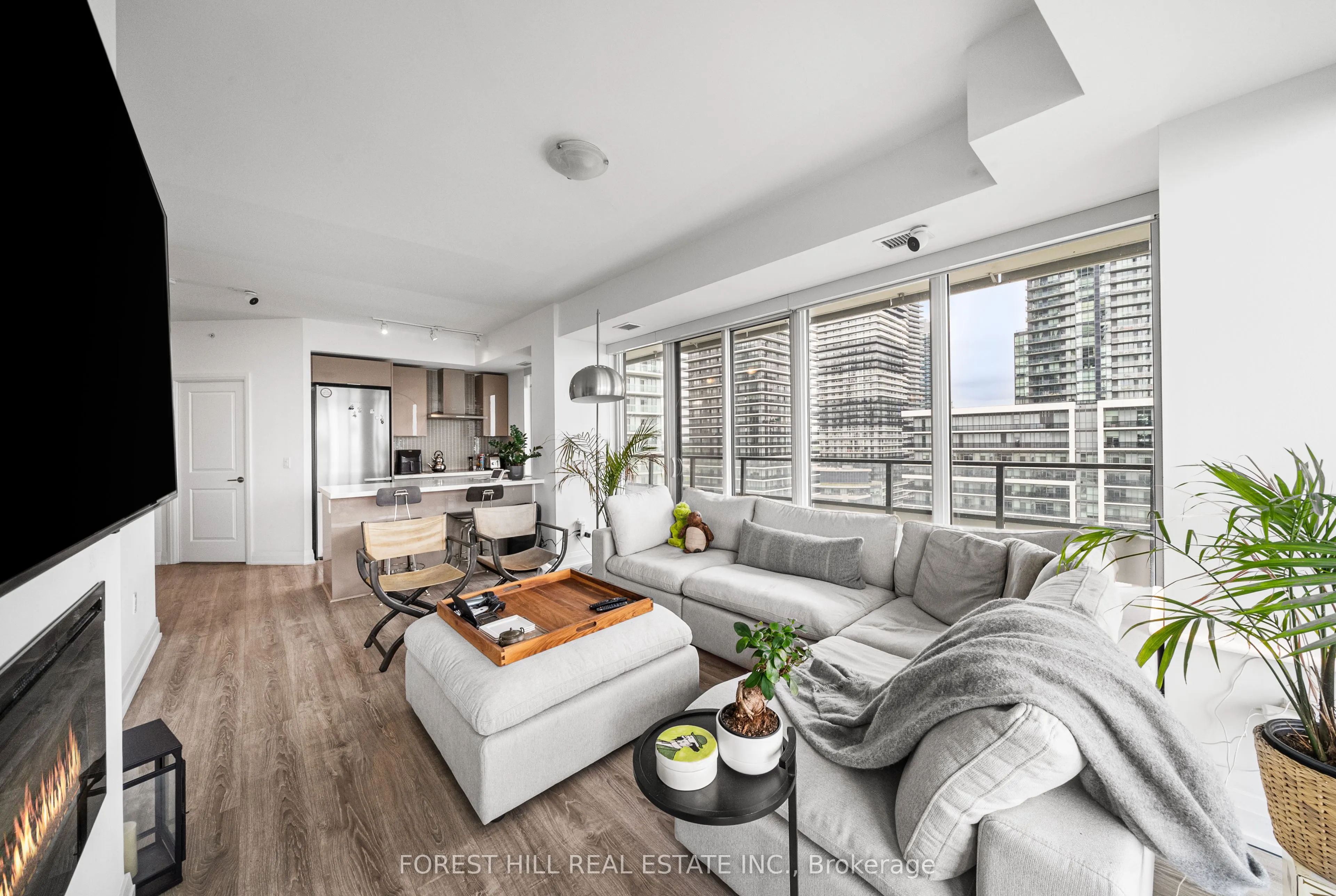 20 Shore Breeze Drive, #1507