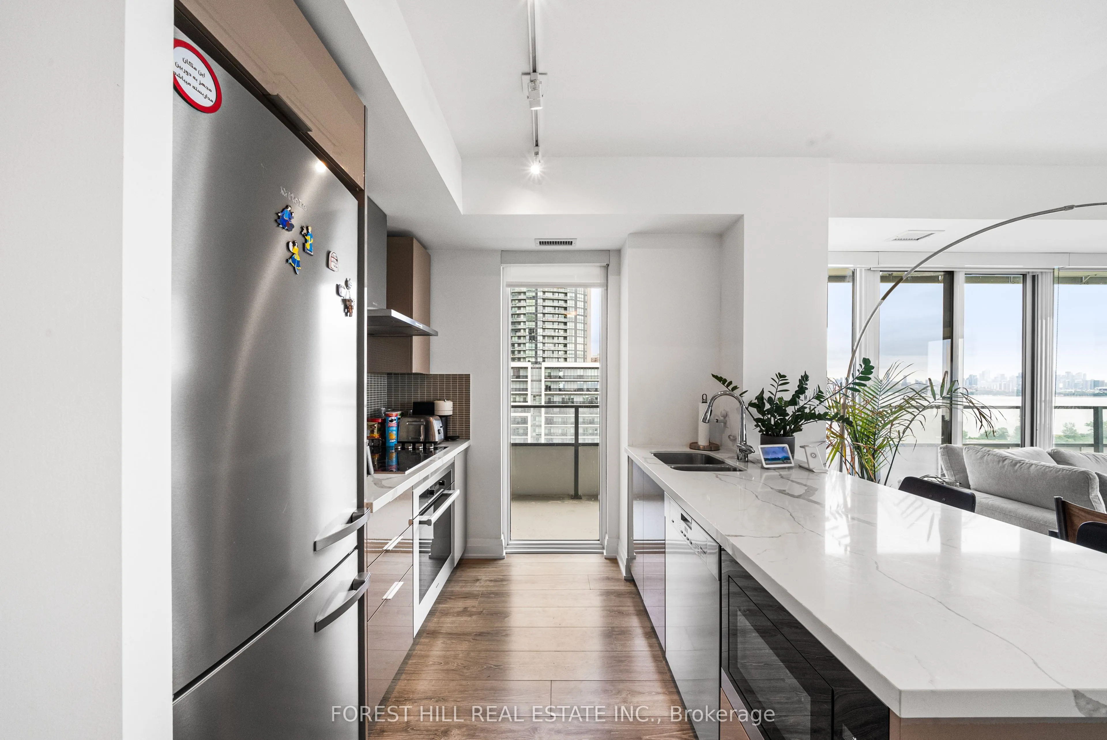 20 Shore Breeze Drive, #1507