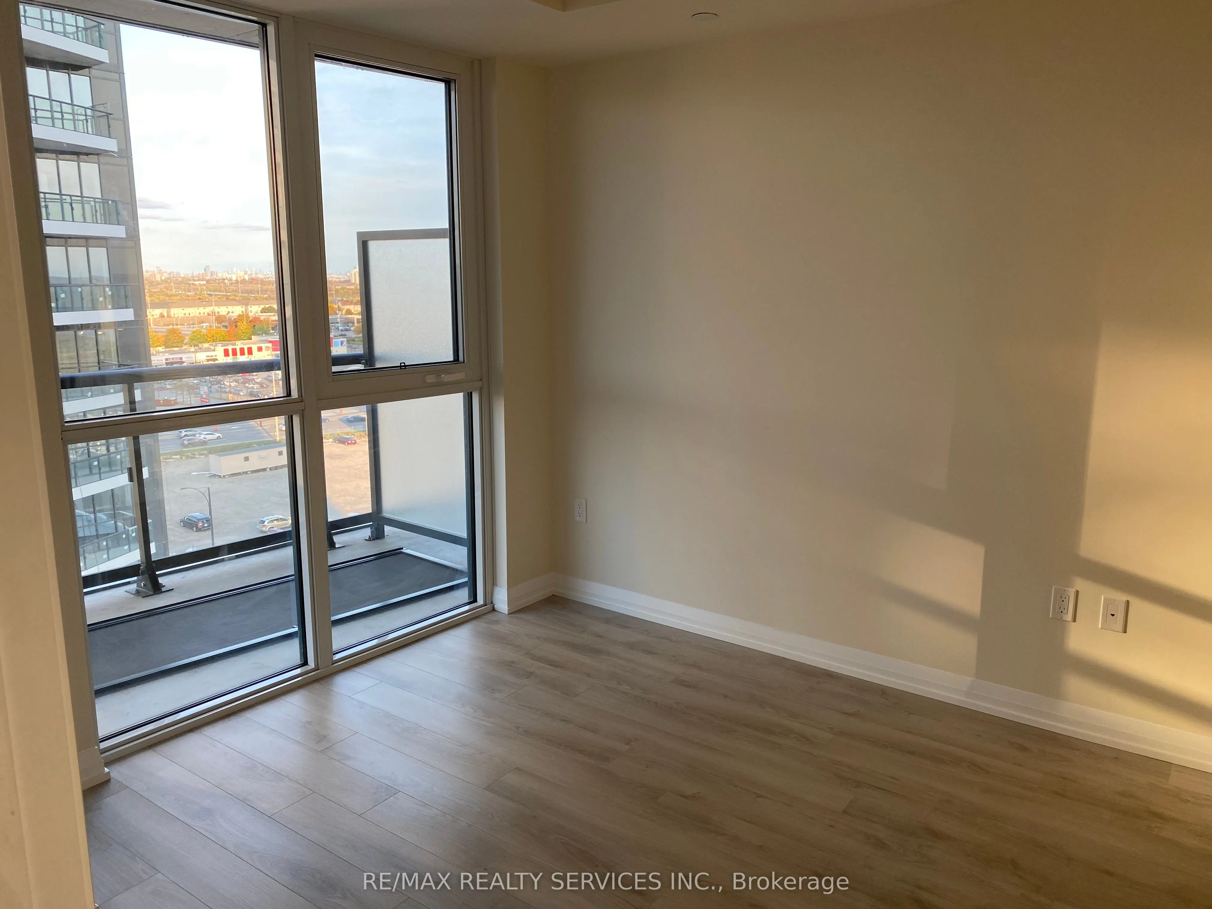 65 Watergarden Drive, #901
