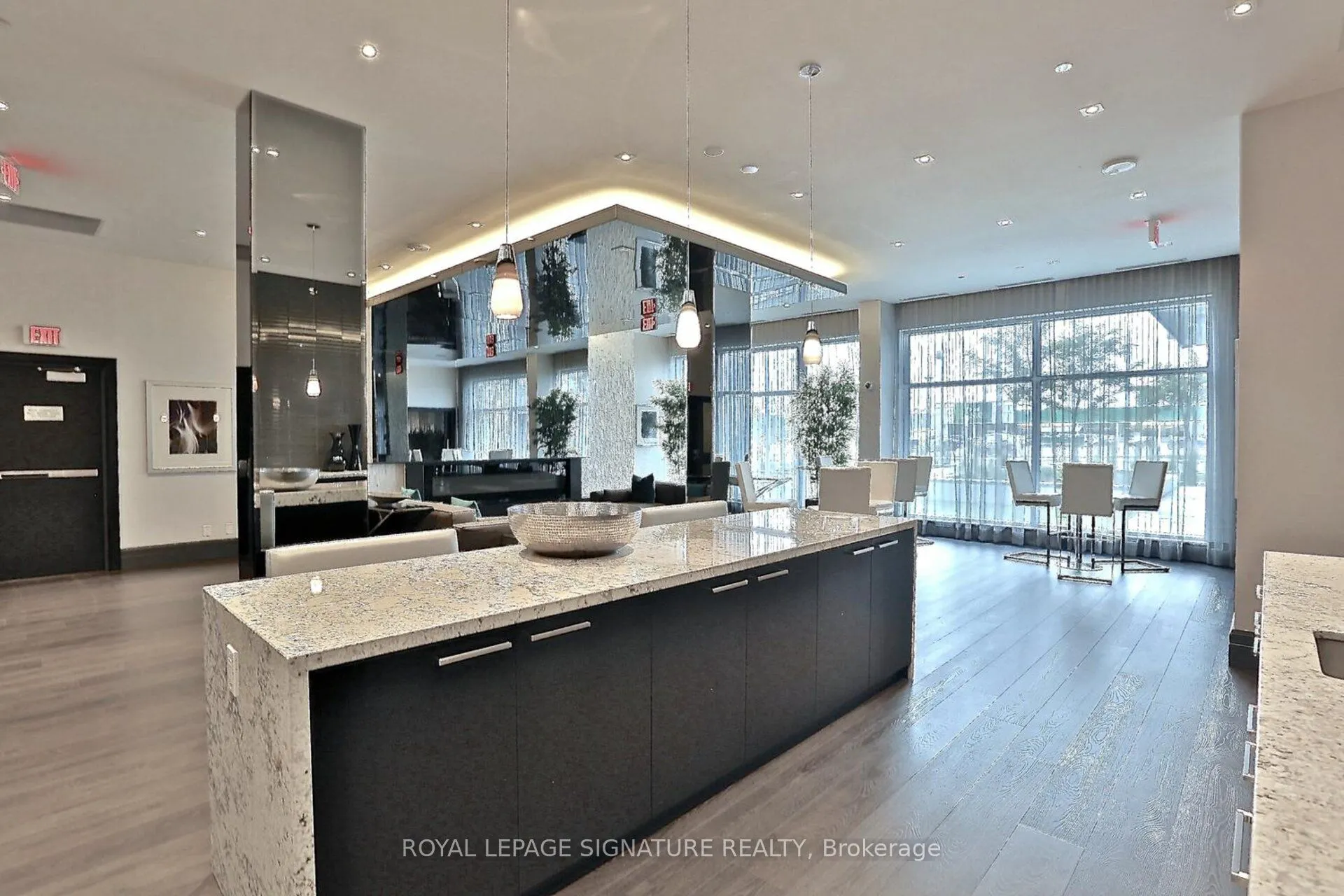 65 Speers Road, #610