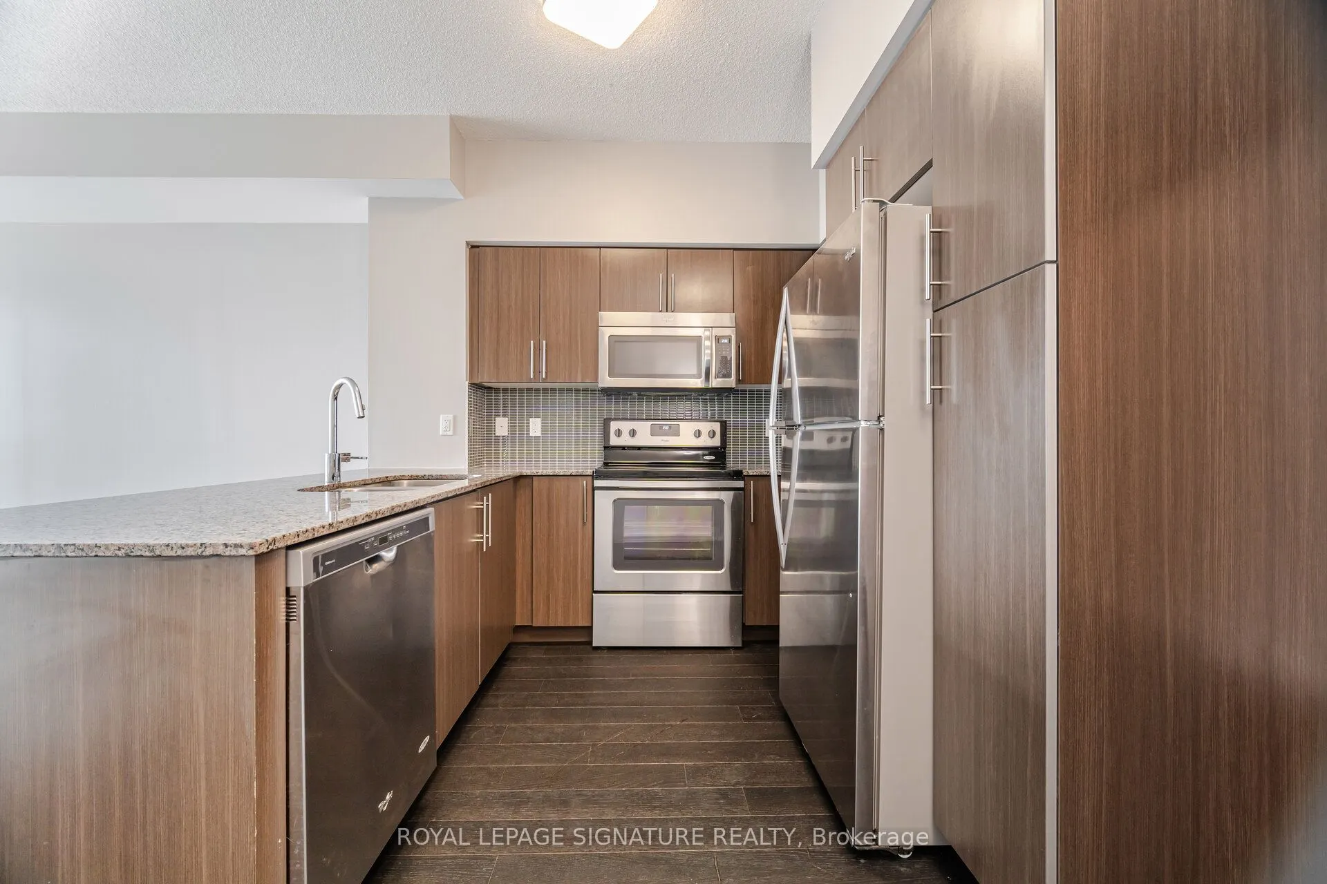 65 Speers Road, #610